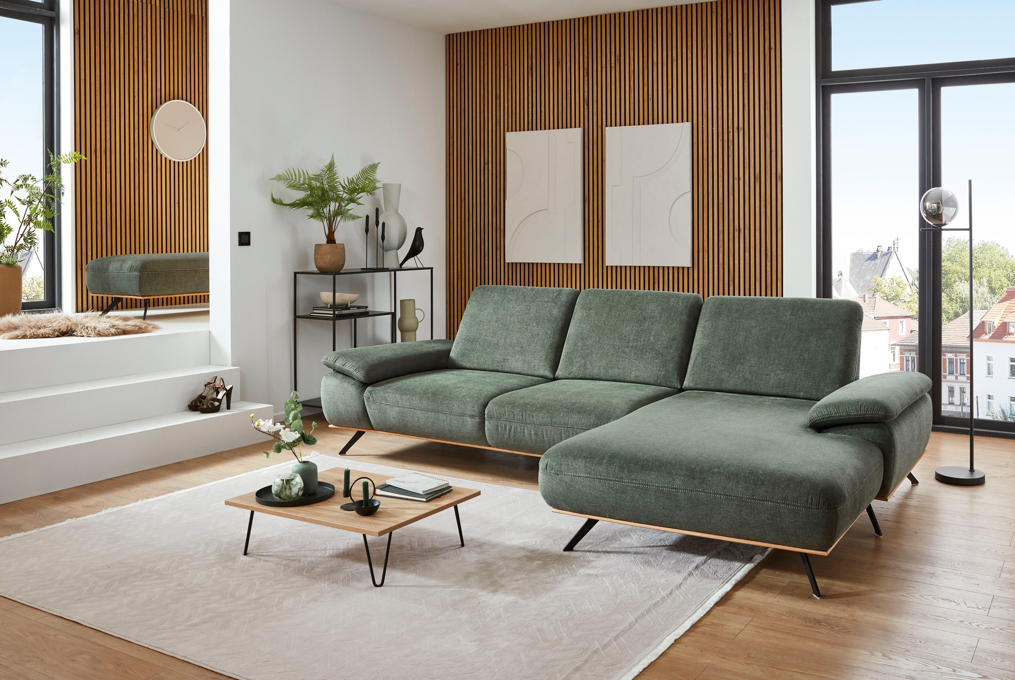 Die PlanBar Ecksofa ZE-EM18063, Breite 322 cm, 2 Teile, wahlweise mit Sitztiefen- und Armteilverstellung