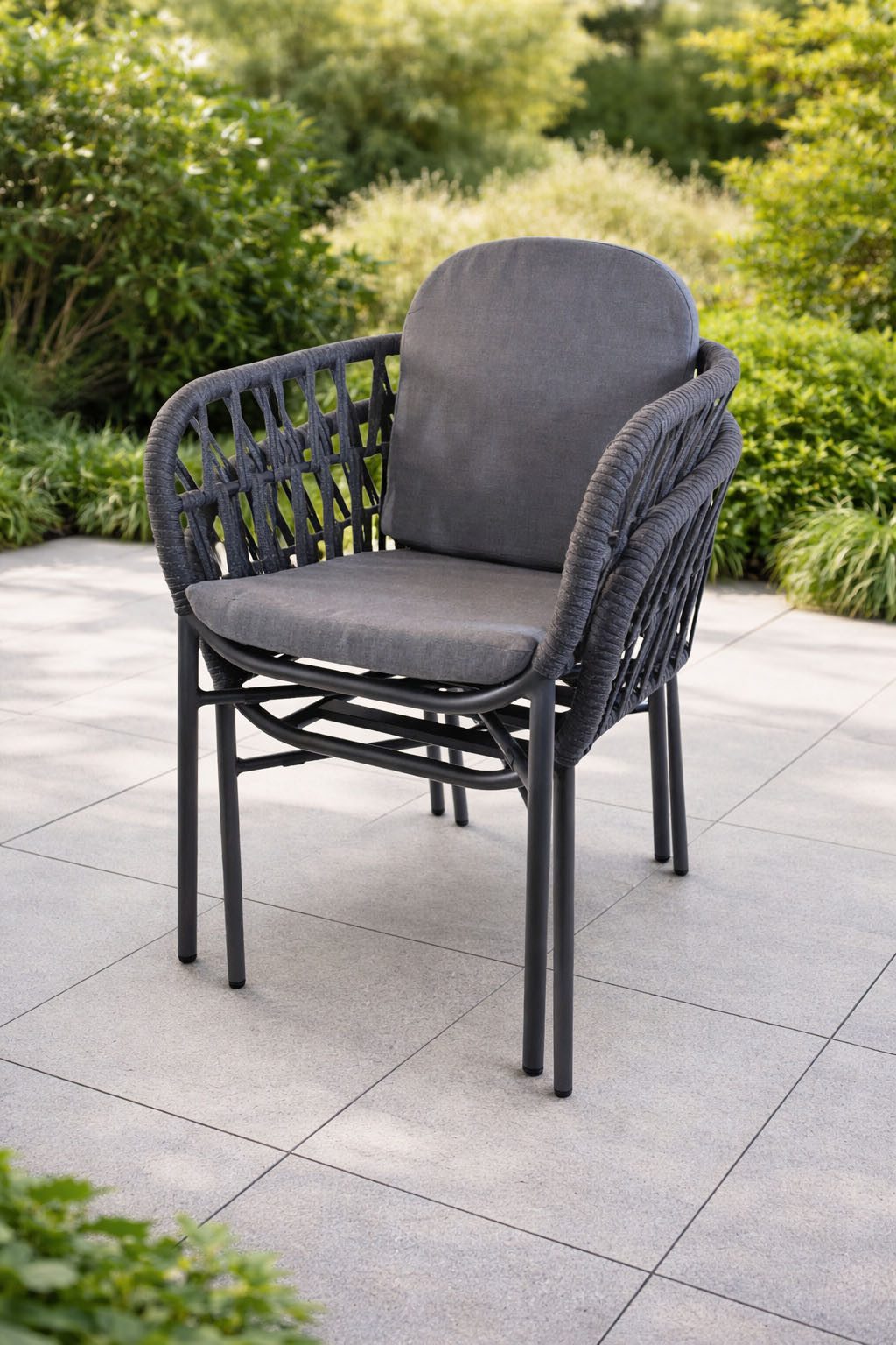 Destiny Garten-Essgruppe COMO ARONA Essgruppe 4 Se + Ausziehtisch Ø120/170 cm grau/anthr., (Set, 4 Stapelsessel inkl. Polster, 1 Tisch mit Synchronauszug), Alum – Bild 5 von 5
