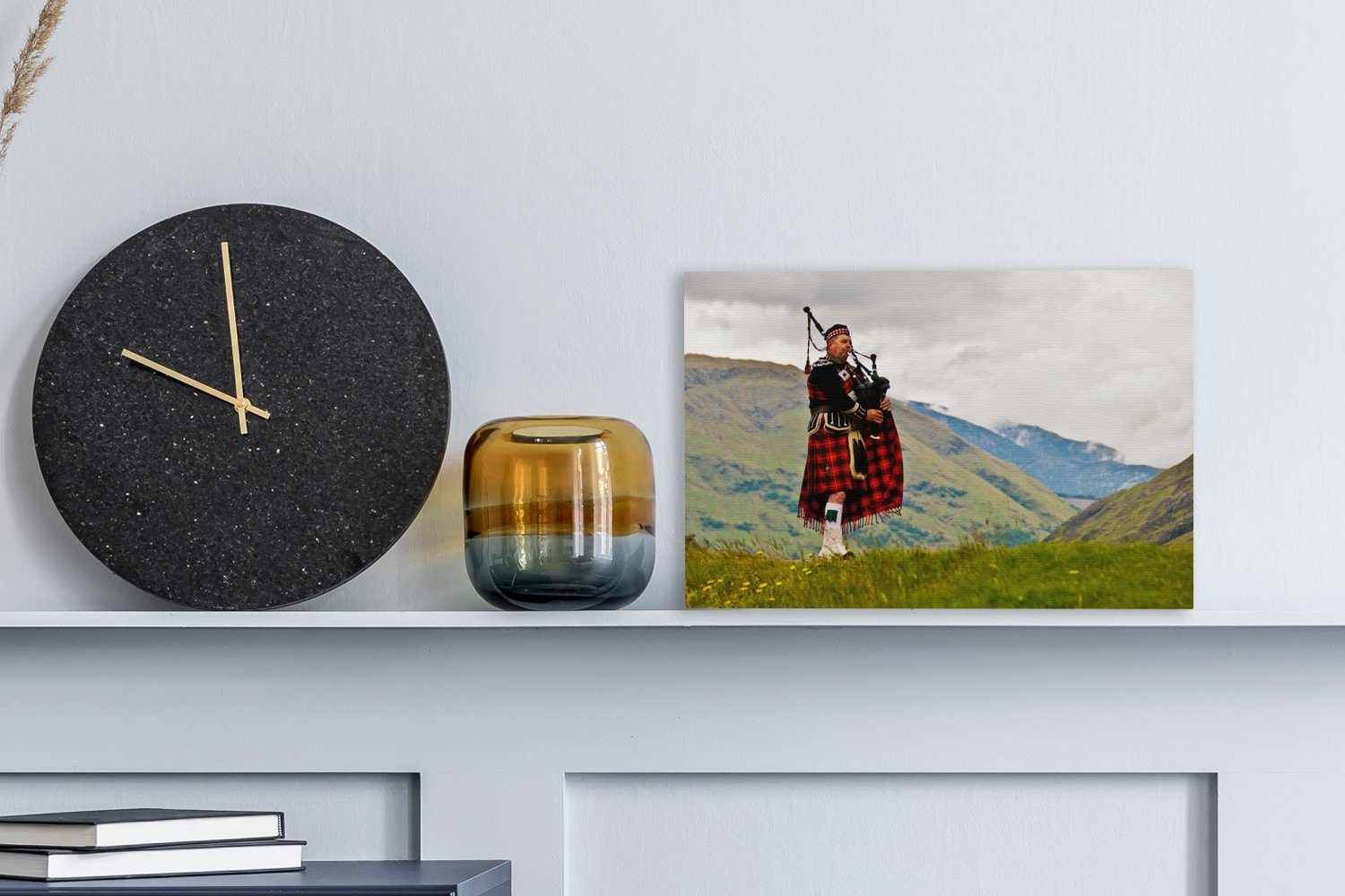 OneMillionCanvasses® Leinwandbild Mann mit Dudelsack in günstig online kaufen
