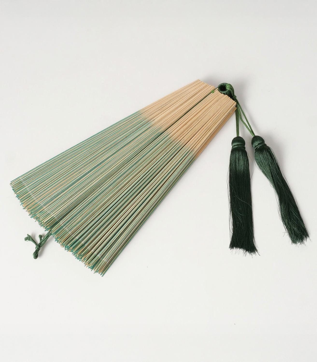 BOLTZE GRUPPE GmbH Wanddekoobjekt Deko-Fächer FLAVI, Bambus, B 100 x H 85 x T 3 cm, (1 St), mit Quasten aus Polyester