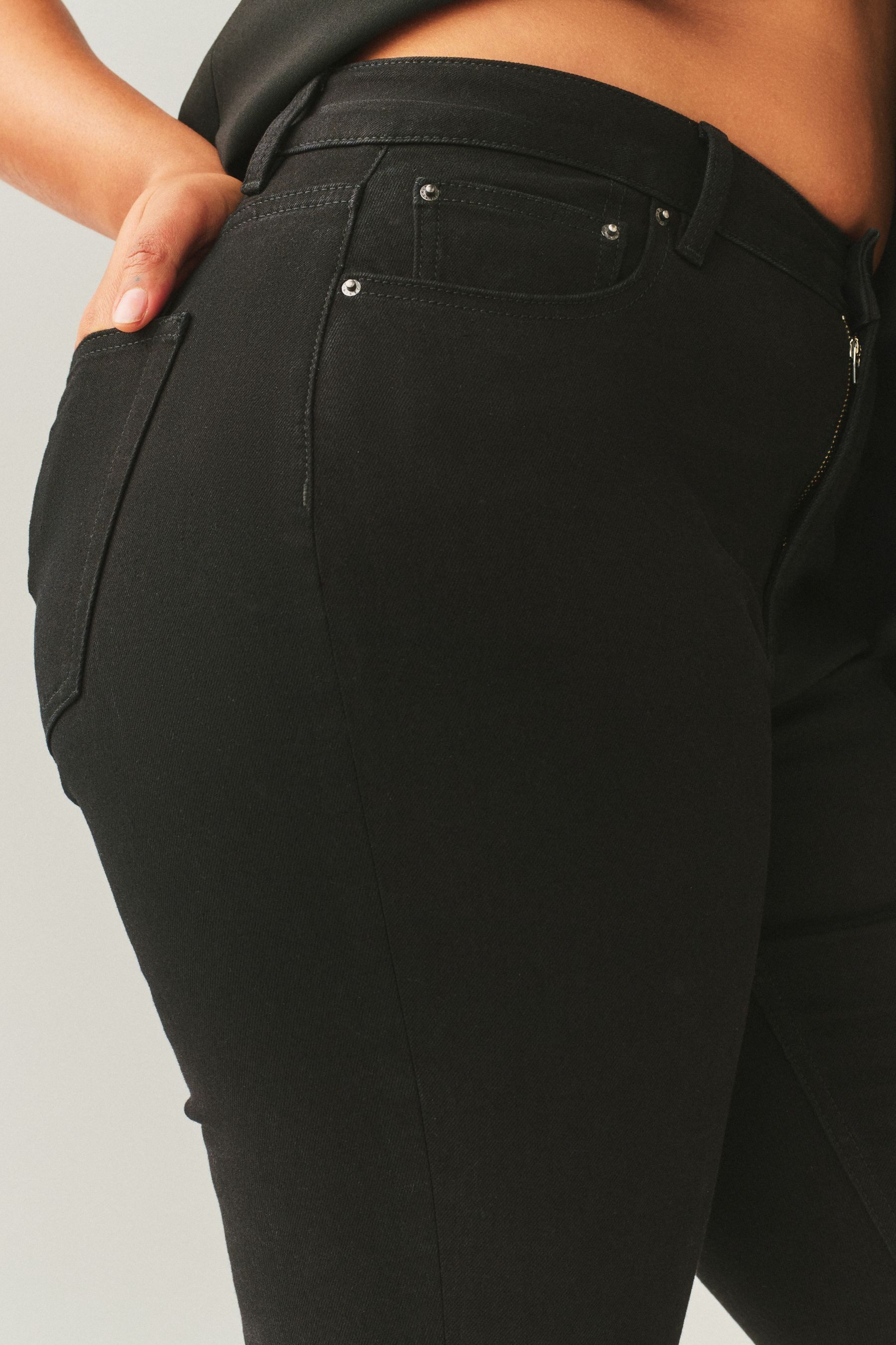 Next Skinny-fit-Jeans Skinny Fit Sanduhr-Jeans mit mittelhohem Bund (1-tlg)