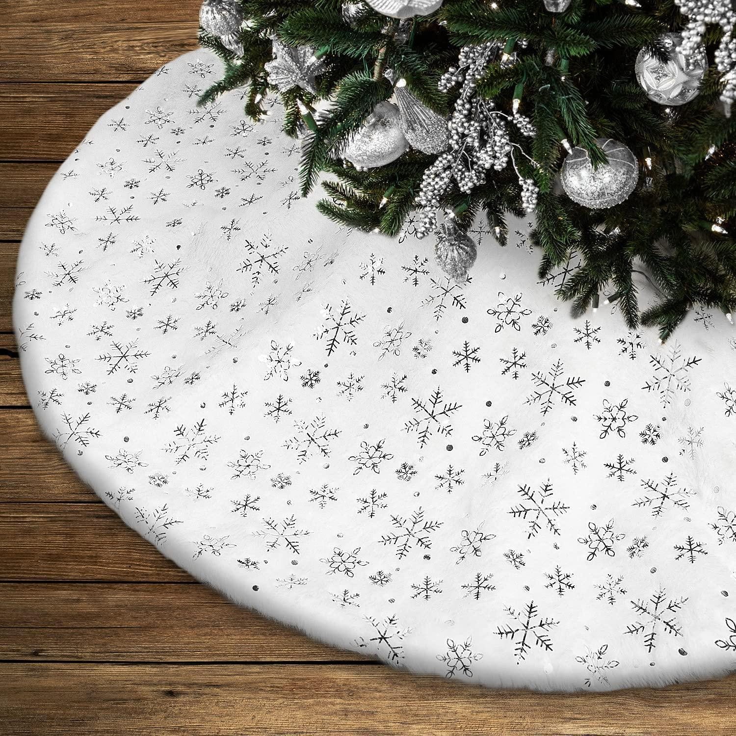 LuxusKollektion Christbaumständer Weihnachtsbaumdecke Kunstfell Schneeflocken Silber 40cm