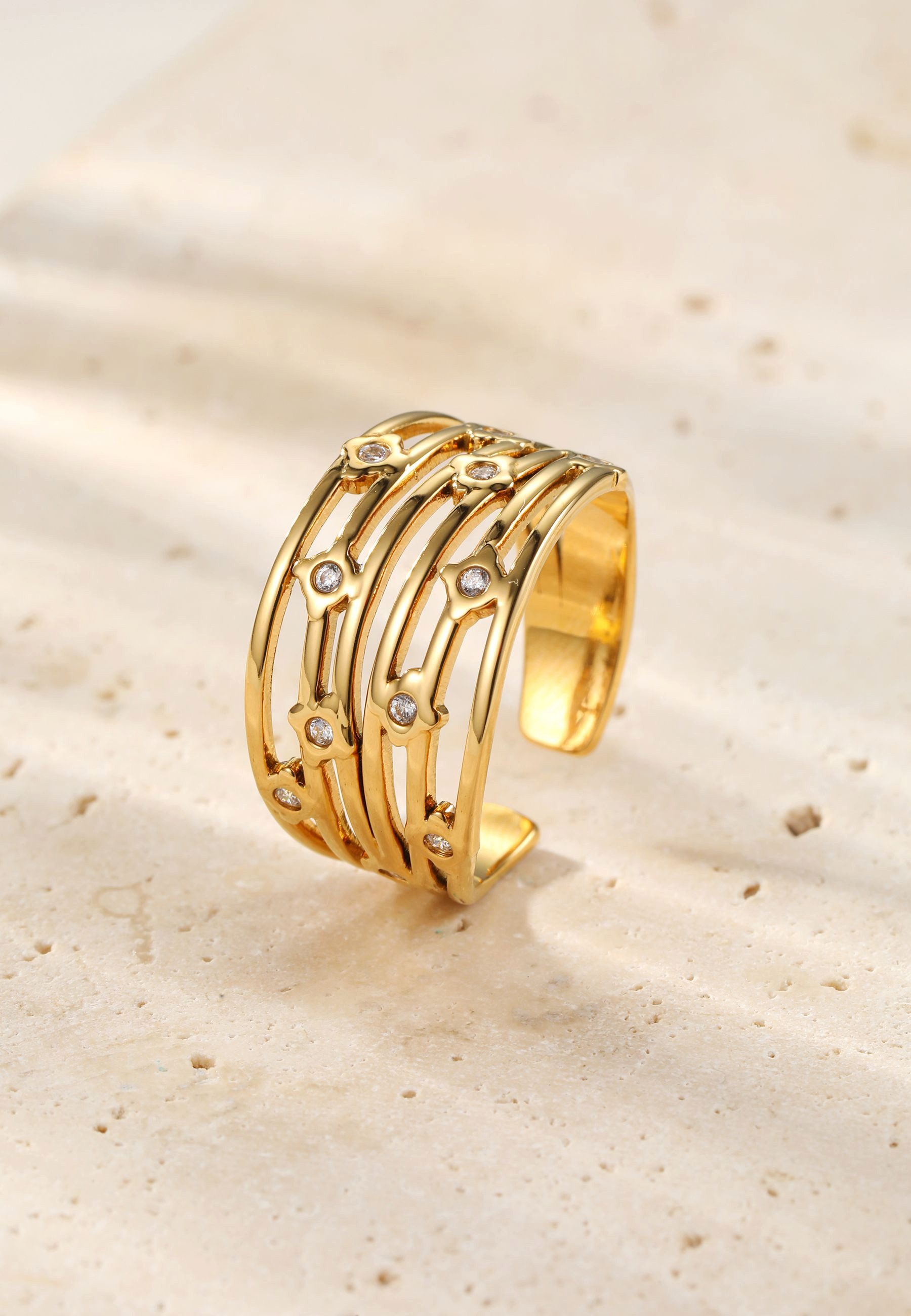 Hey Happiness Fingerring Multi Band mit Kristallen, offener Damenring, Statement Ring im Layering Look, wasserfest – Bild 4 von 5