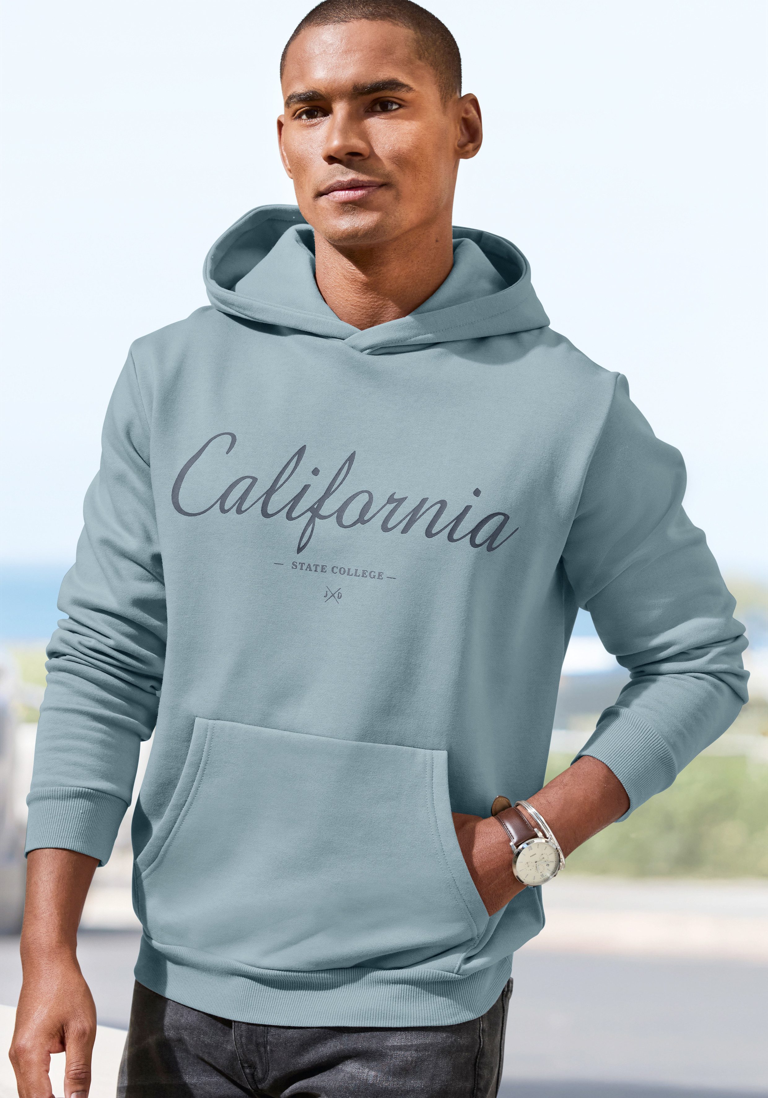 John Devin Hoodie Sweatshirt mit coolem Druck, aufgesetzter Tasche und Kapu günstig online kaufen
