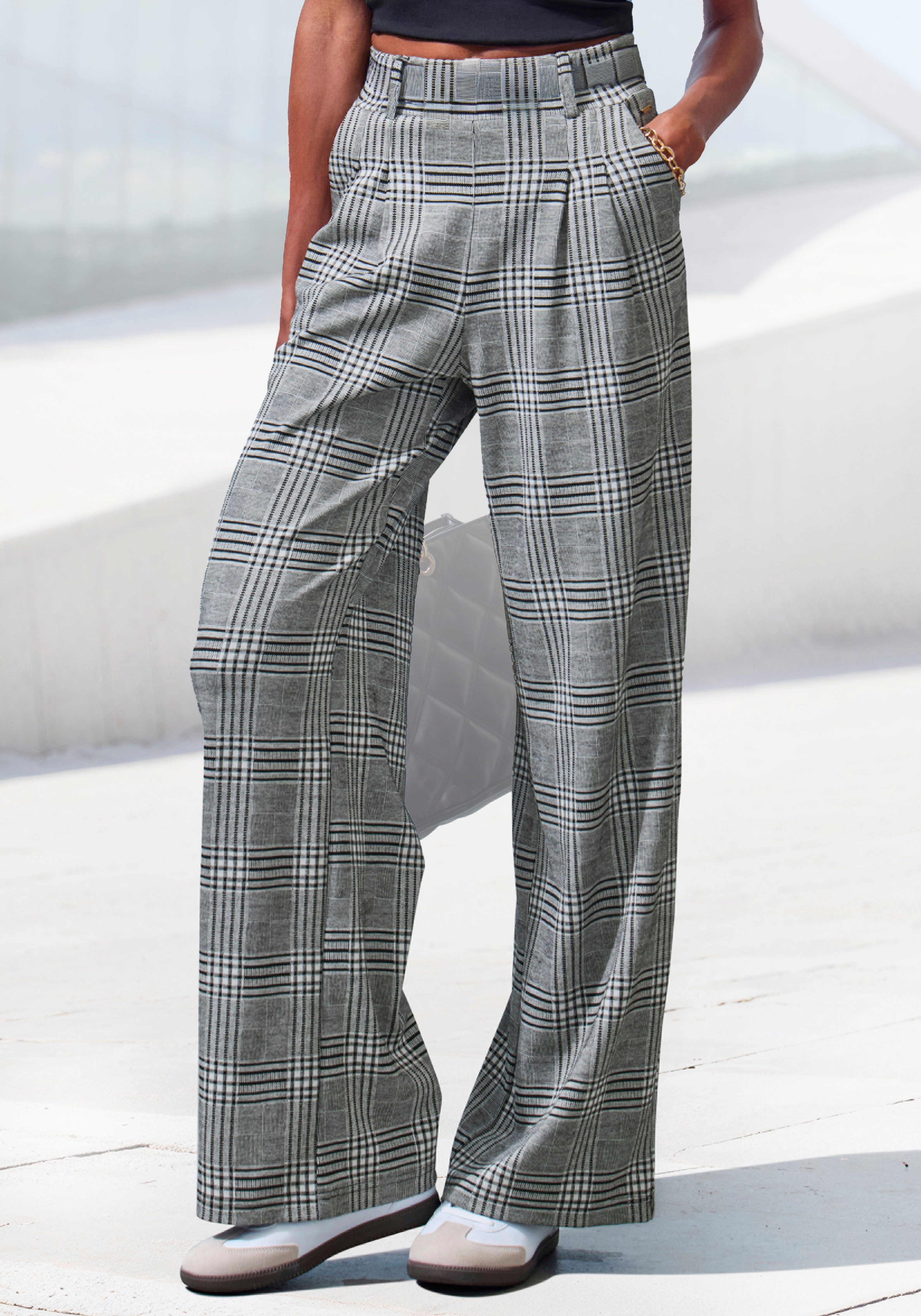 LASCANA Schlupfhose extra Weit mit Bundfalten mit Jacquard Strickmuster oder uni schwarz