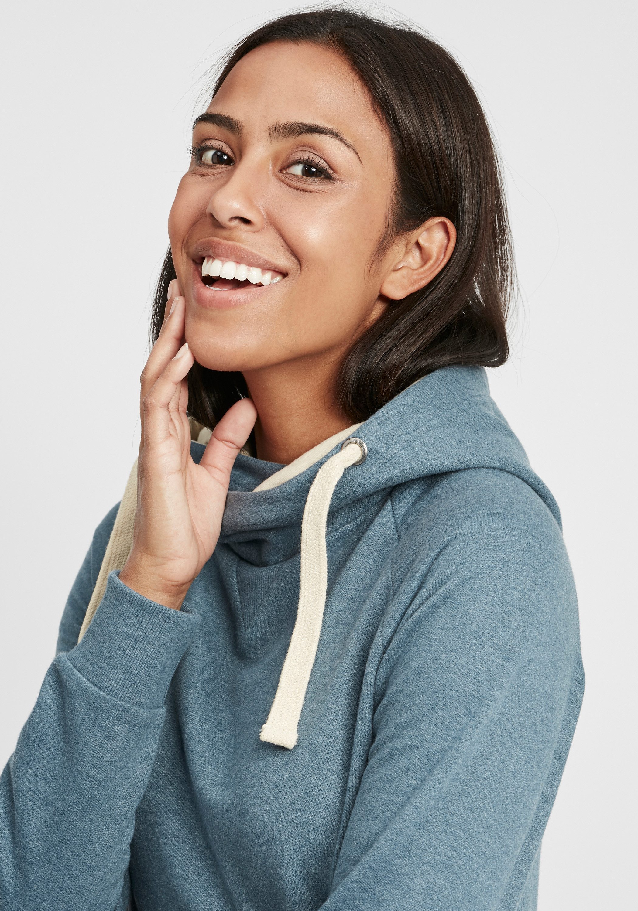 OXMO Hoodie OXJulia Kapuzenpullover mit Cross-Over Kragen – Bild 4 von 5