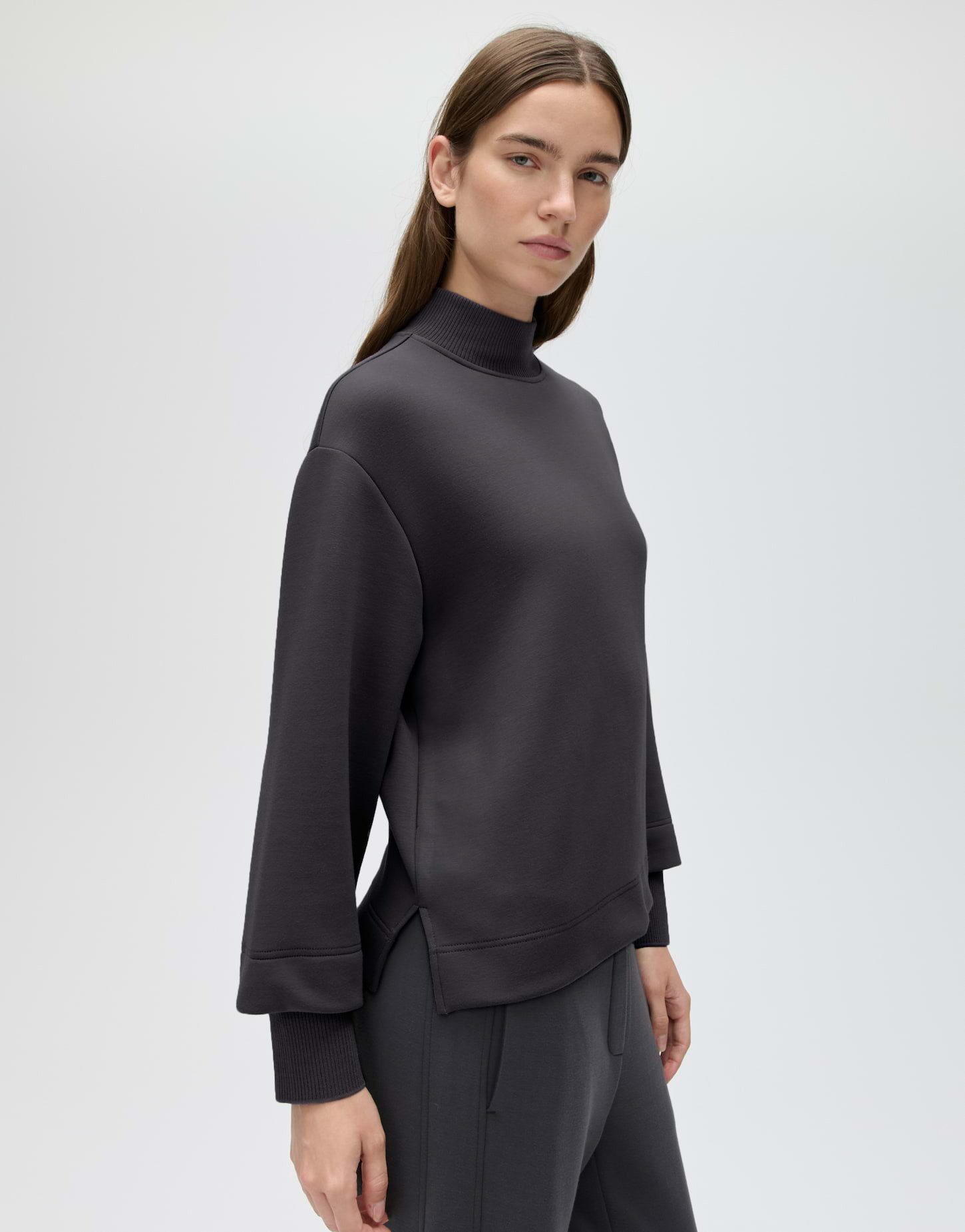OPUS Sweatshirt Gluba club aus Sweatware mit Rippstruktur Leicht verkürzte, gerade Form mit geripptem Stehkragen – Bild 5 von 5