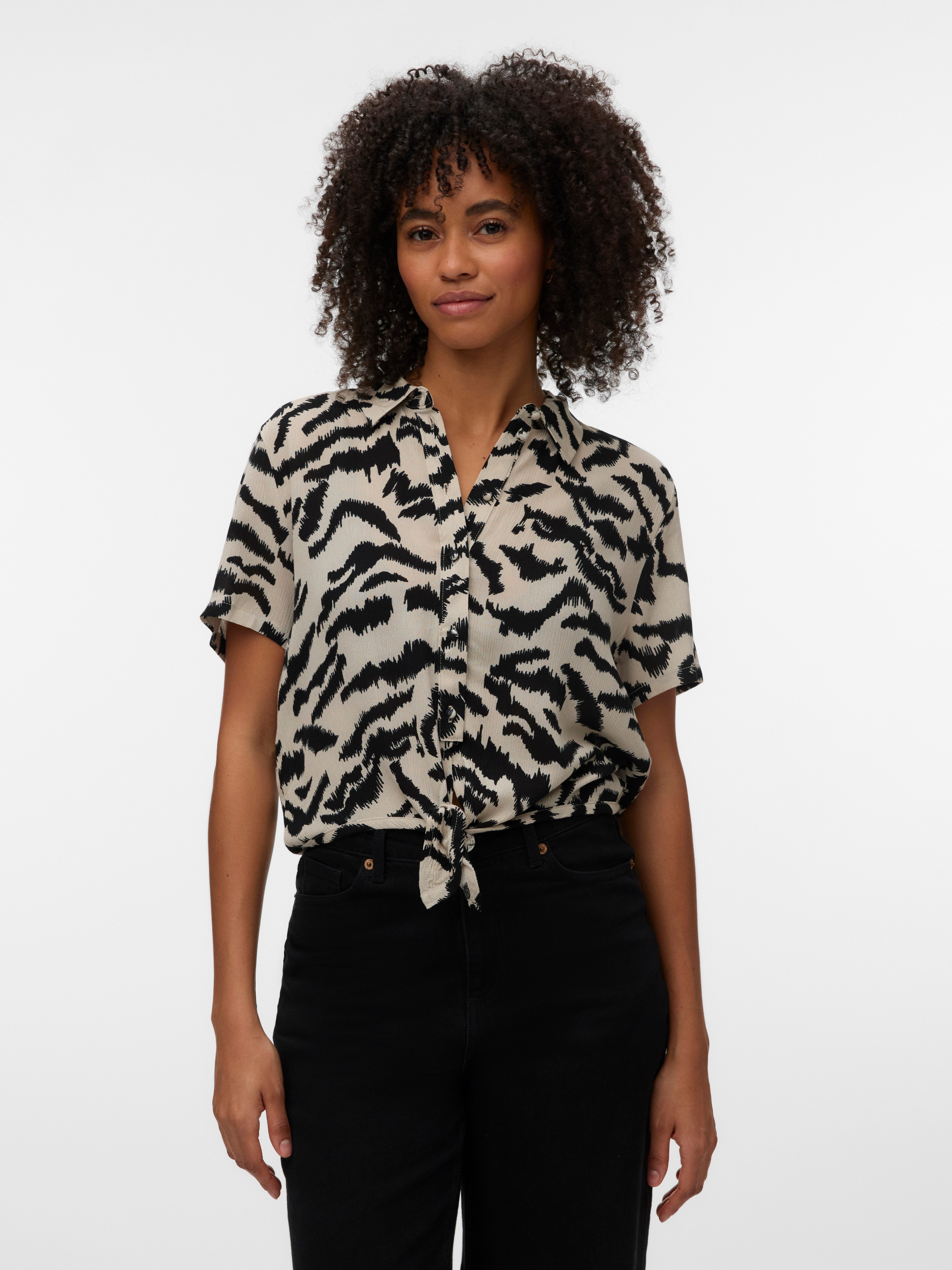 Vero Moda Kurzarmbluse VMMENNY TIE SS SHIRT WVN GA Viskose, relaxed fit