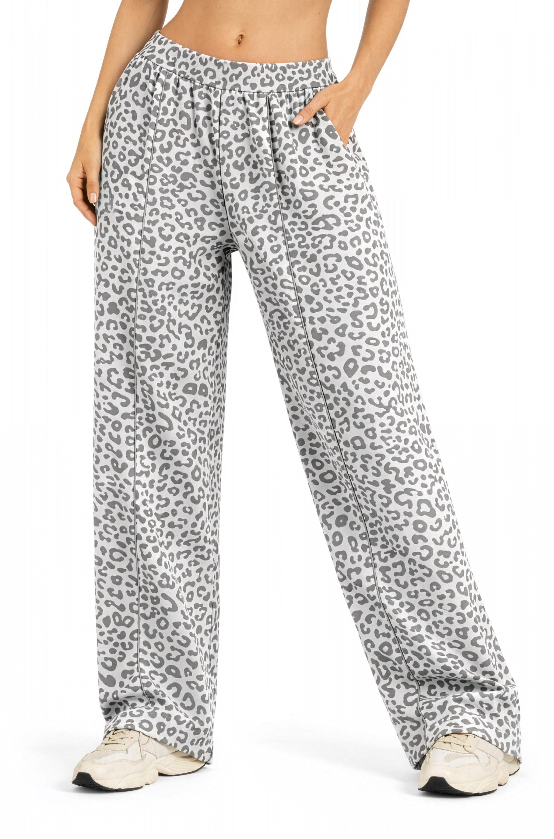 Smilodox Jogginghose Damen Siara, Bequeme Freizeithose mit Seitentaschen, G günstig online kaufen