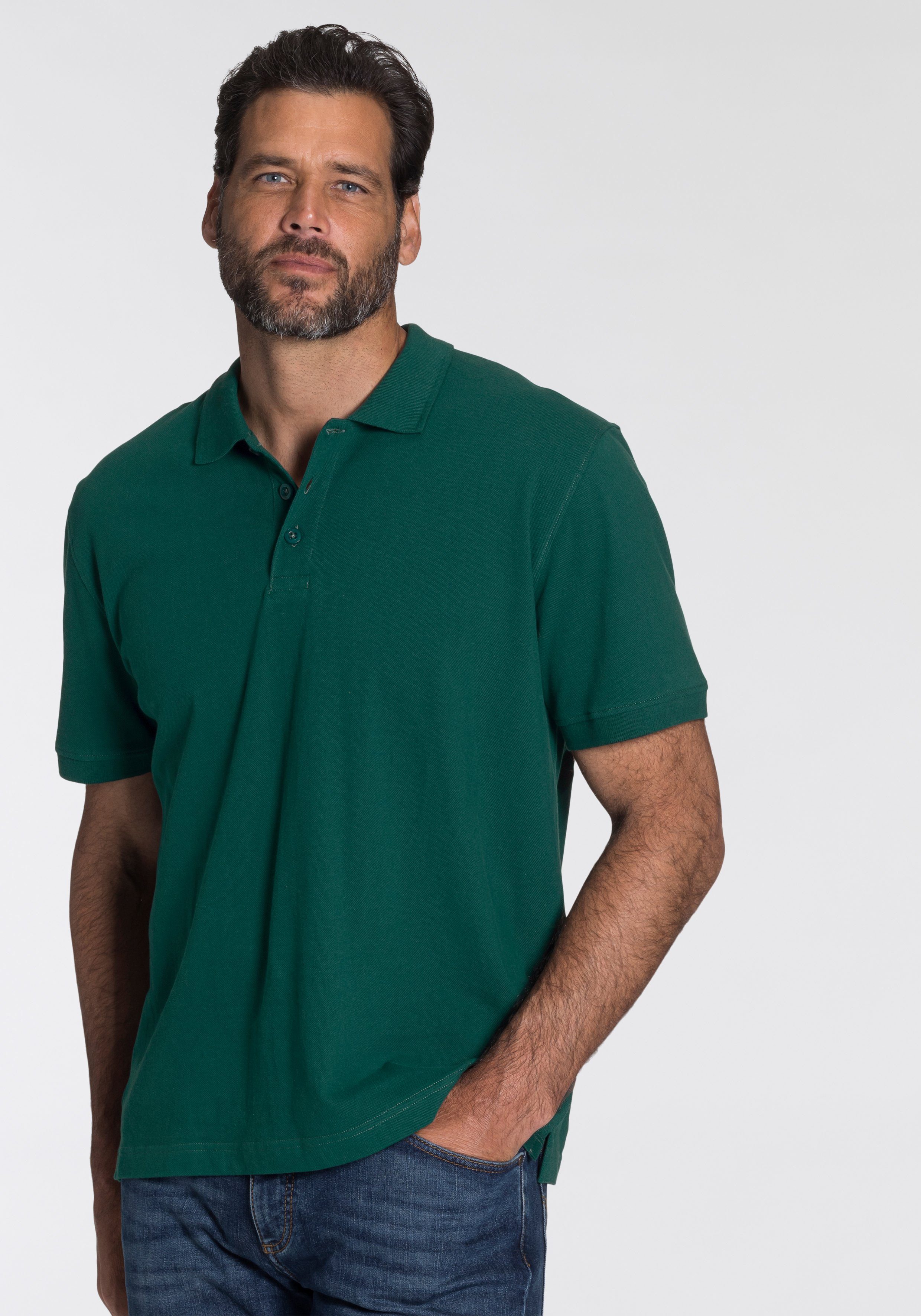 Man's Poloshirt Piqué World dunkelgrün