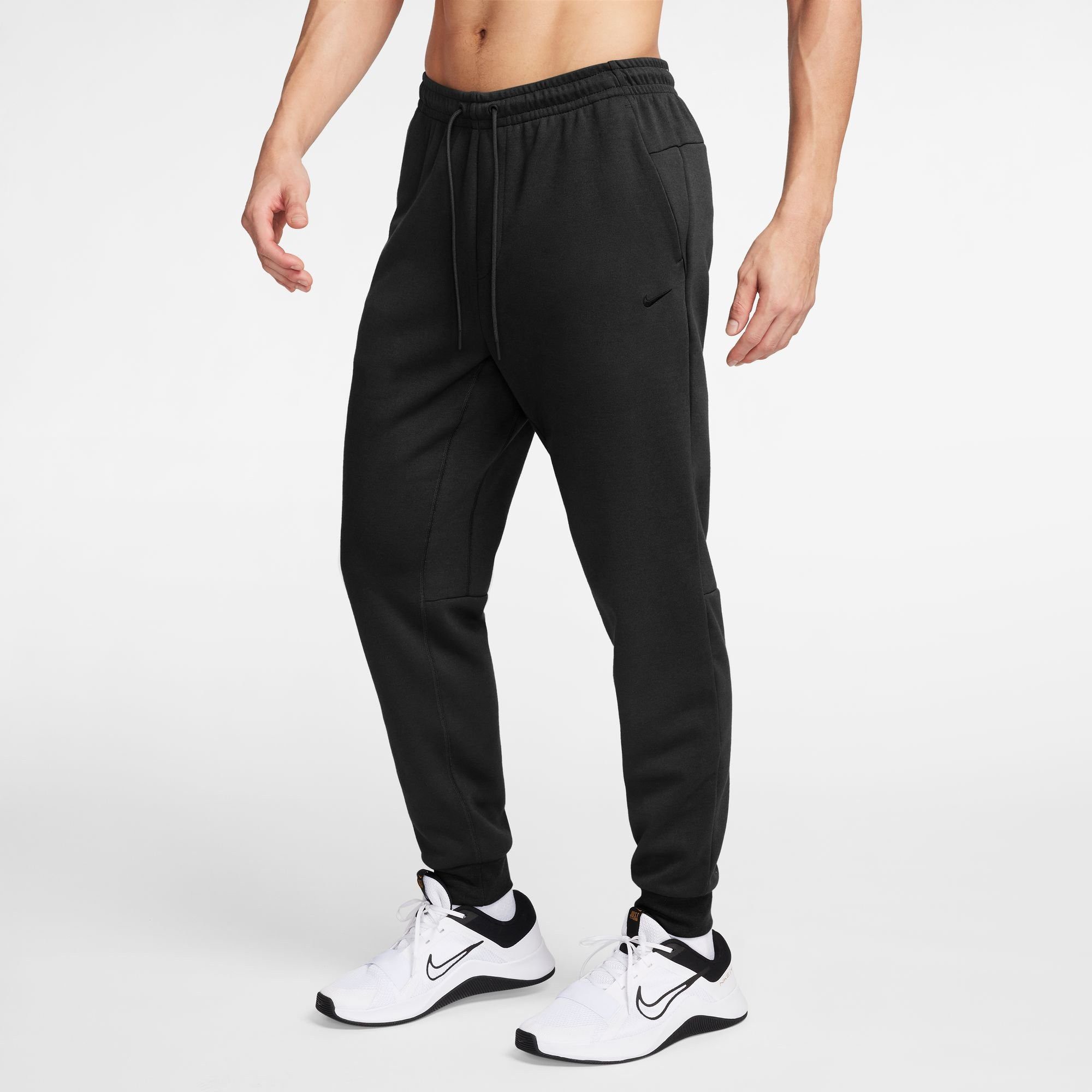 Nike Trainingshose Nike Herren Jogginghose Primary Men s Dri-FIT FZ0975