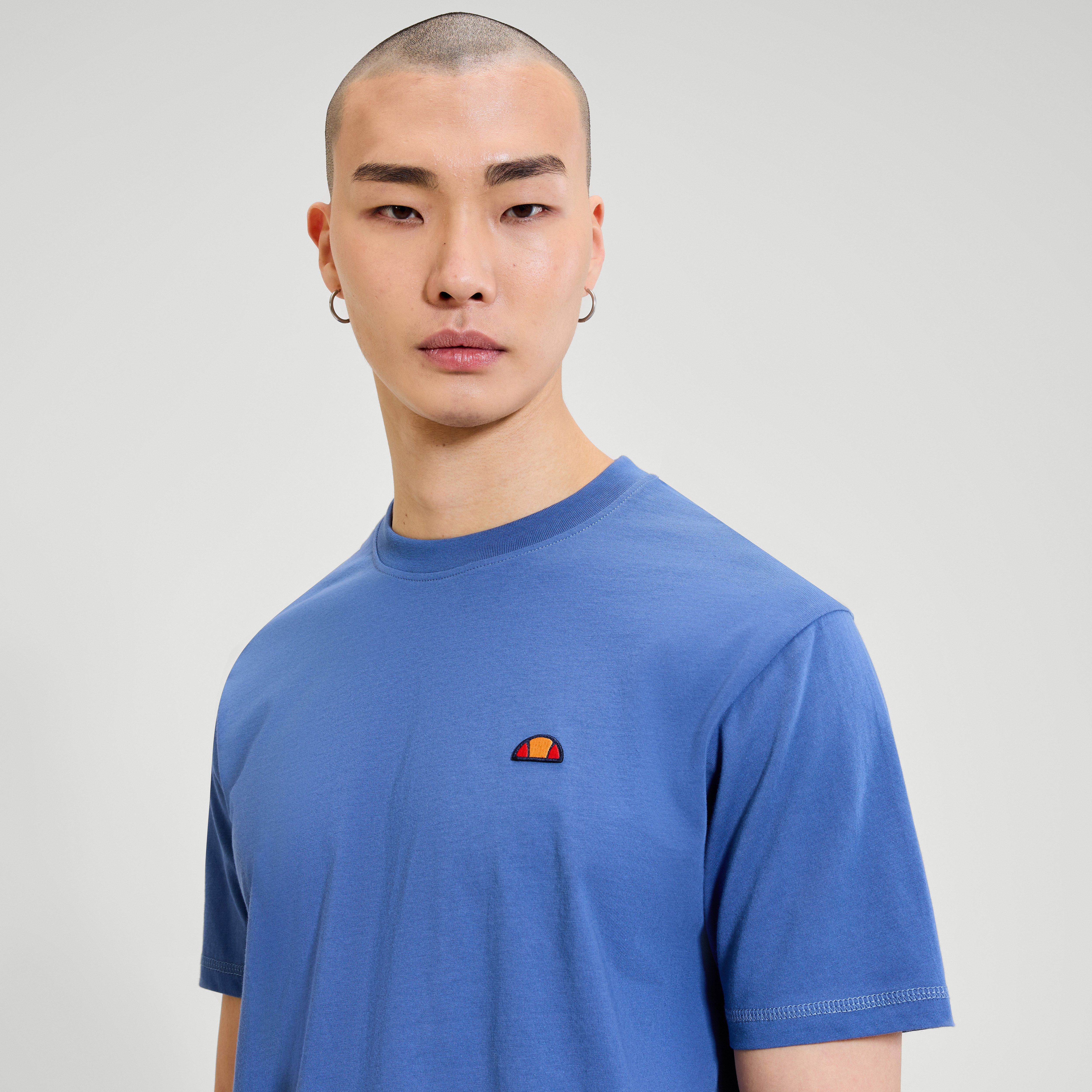 Ellesse T-Shirt CASSICA TEE Kurzarm, mit Rundhalsausschnitt, aus Baumwolle, bequeme Passform