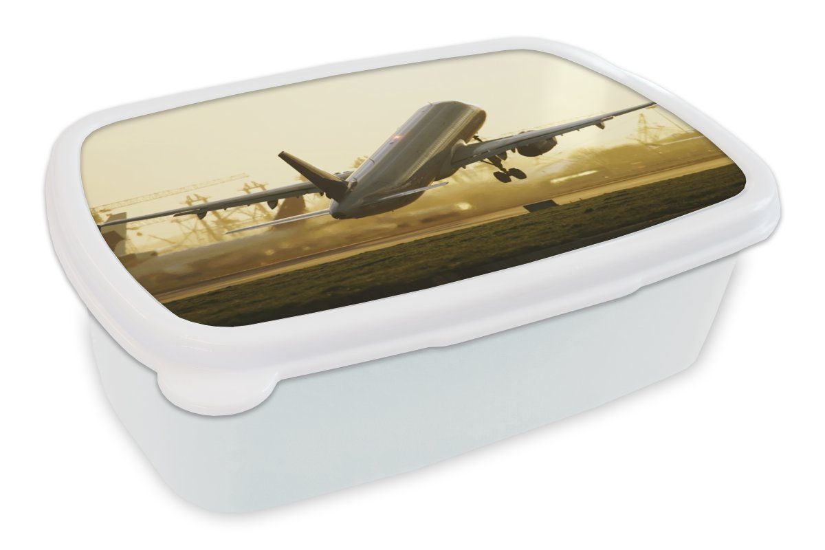 MuchoWow Lunchbox Ein Flugzeug, das von einer Startbahn abhebt, Kunststoff, (2-tlg), Brotbox für Kinder und Erwachsene, Brotdose, für Jungs und Mädchen weiß