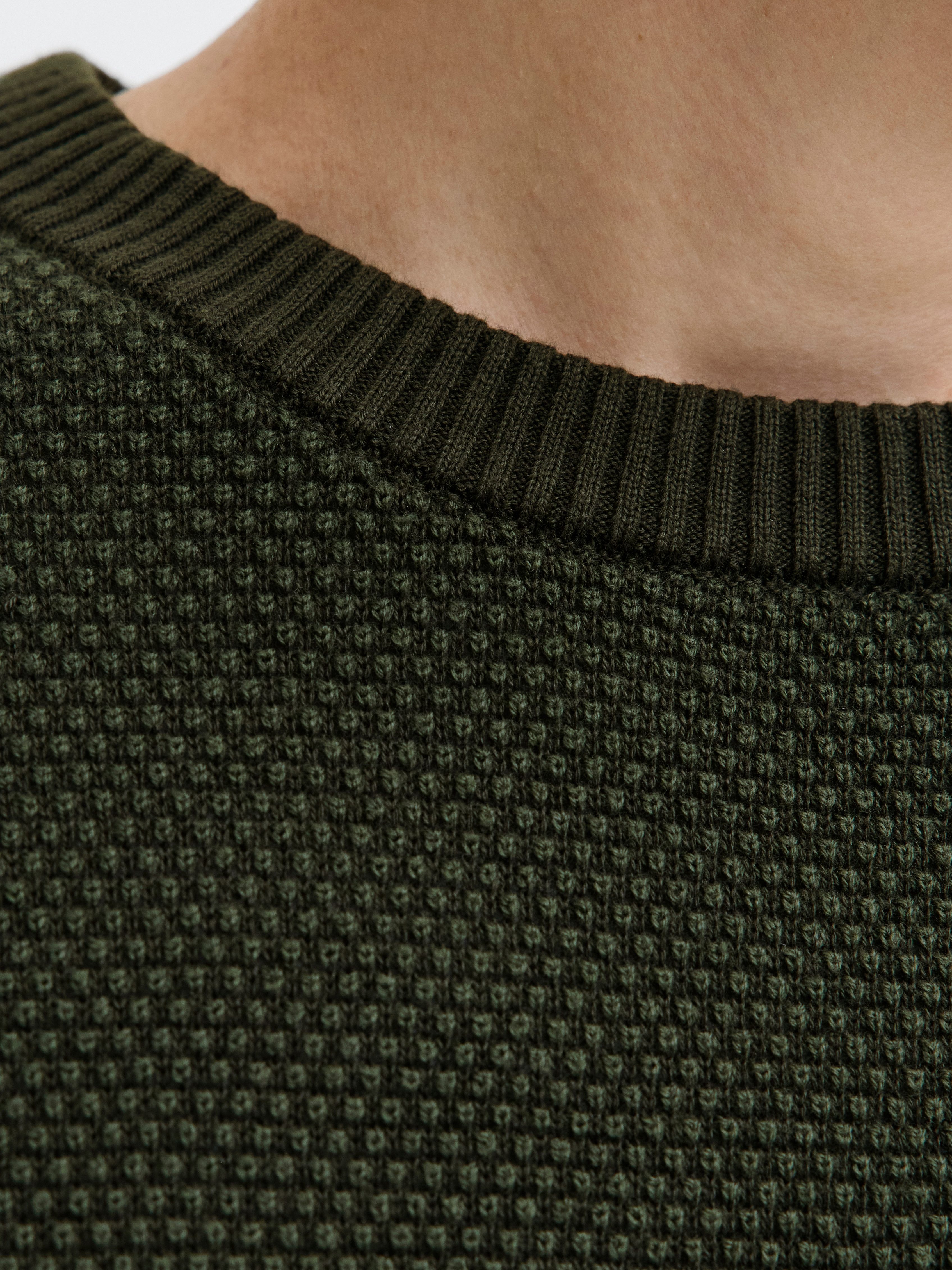 Jack & Jones Rundhalspullover JJEGLOBE KNIT CREW NECK NOOS in Strick Optik – Bild 3 von 5
