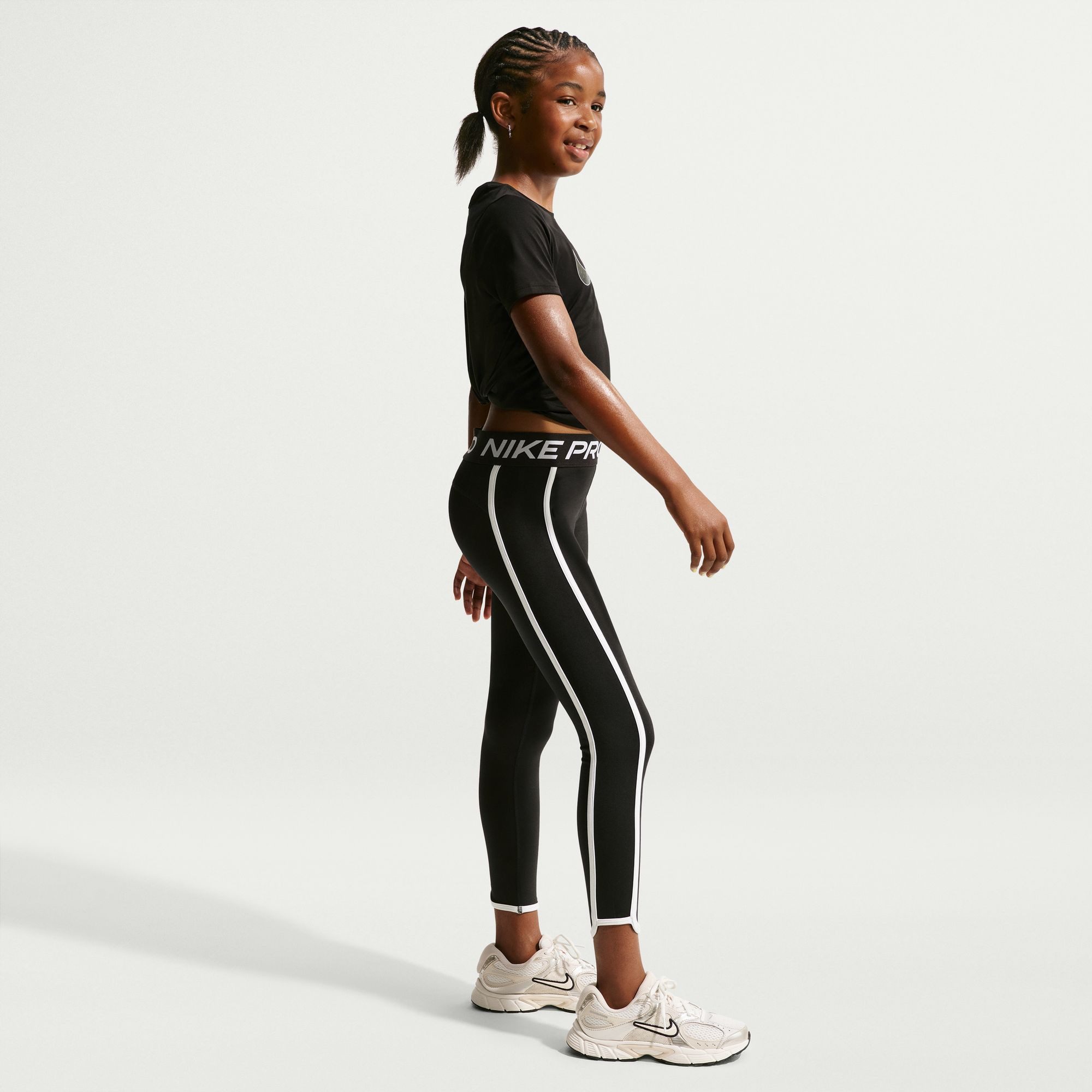 Nike Sportswear Trainingstights G NP DF FL TGHT SPORT PACK für Mädchen und Jugendliche