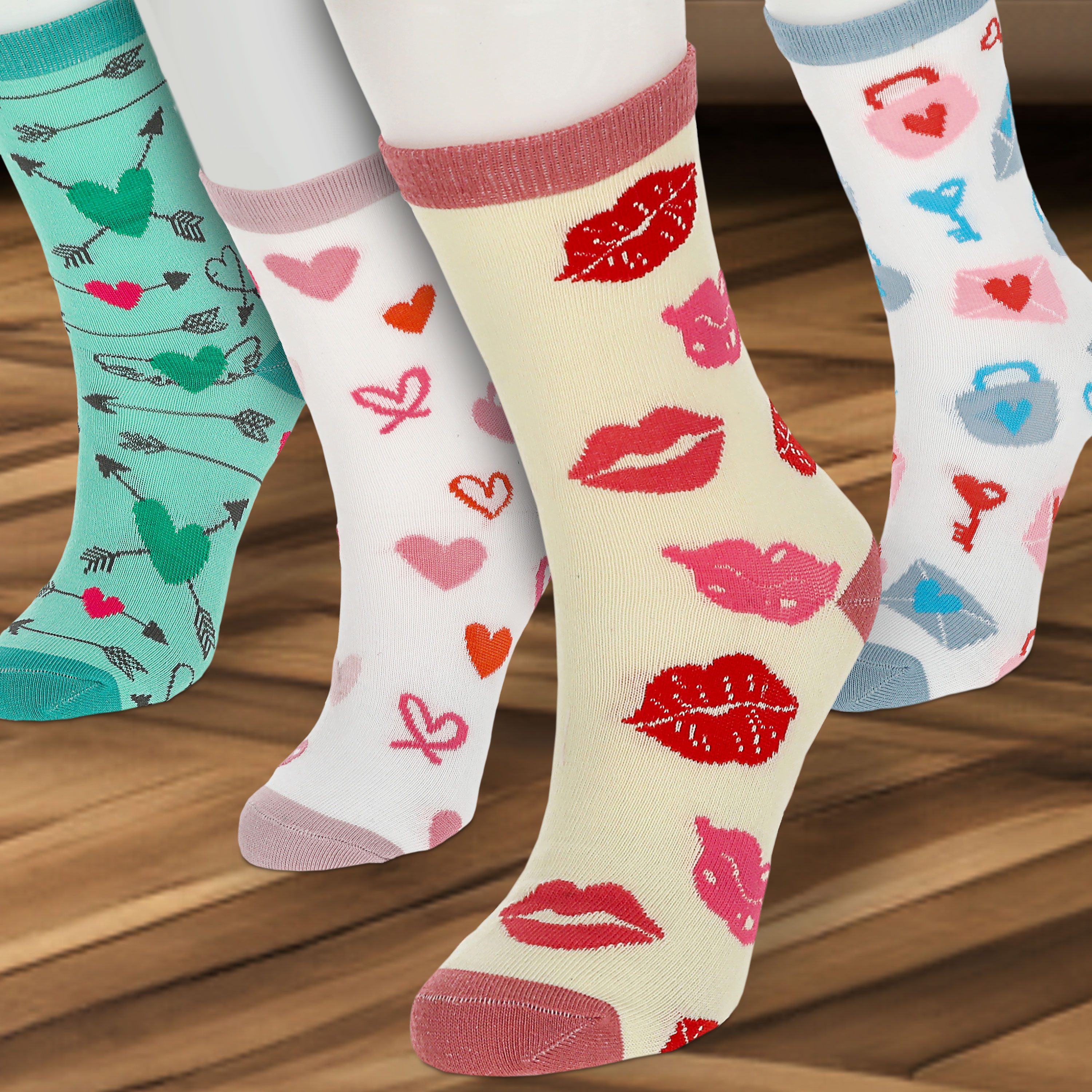 CEPEWA Socken Herrensocken Love 4er Pack 42-46 bunt Polyester Baumwolle Elasthan