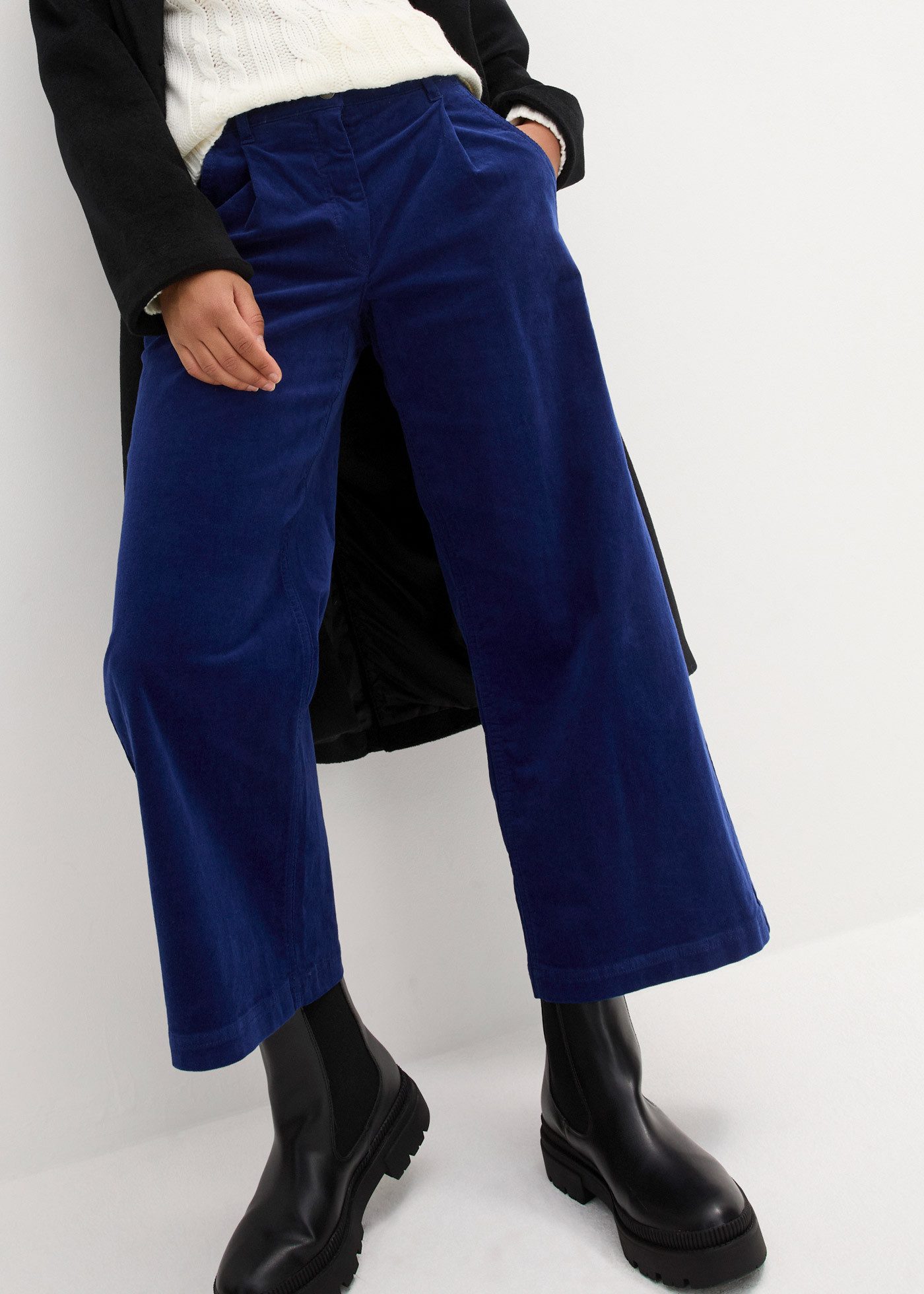 bonprix Cordhose Weite Stretchcord-Culotte mit High-Waist-Bequembund, 7/8-L günstig online kaufen