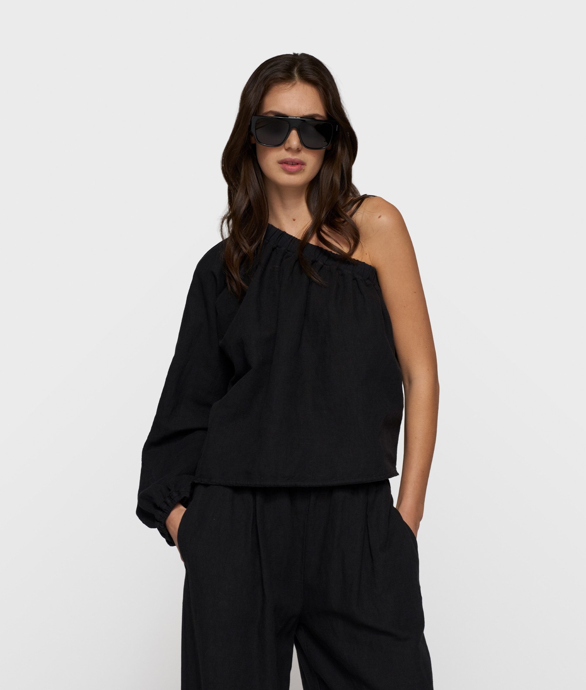 10DAYS T-Shirt one shoulder top linen
