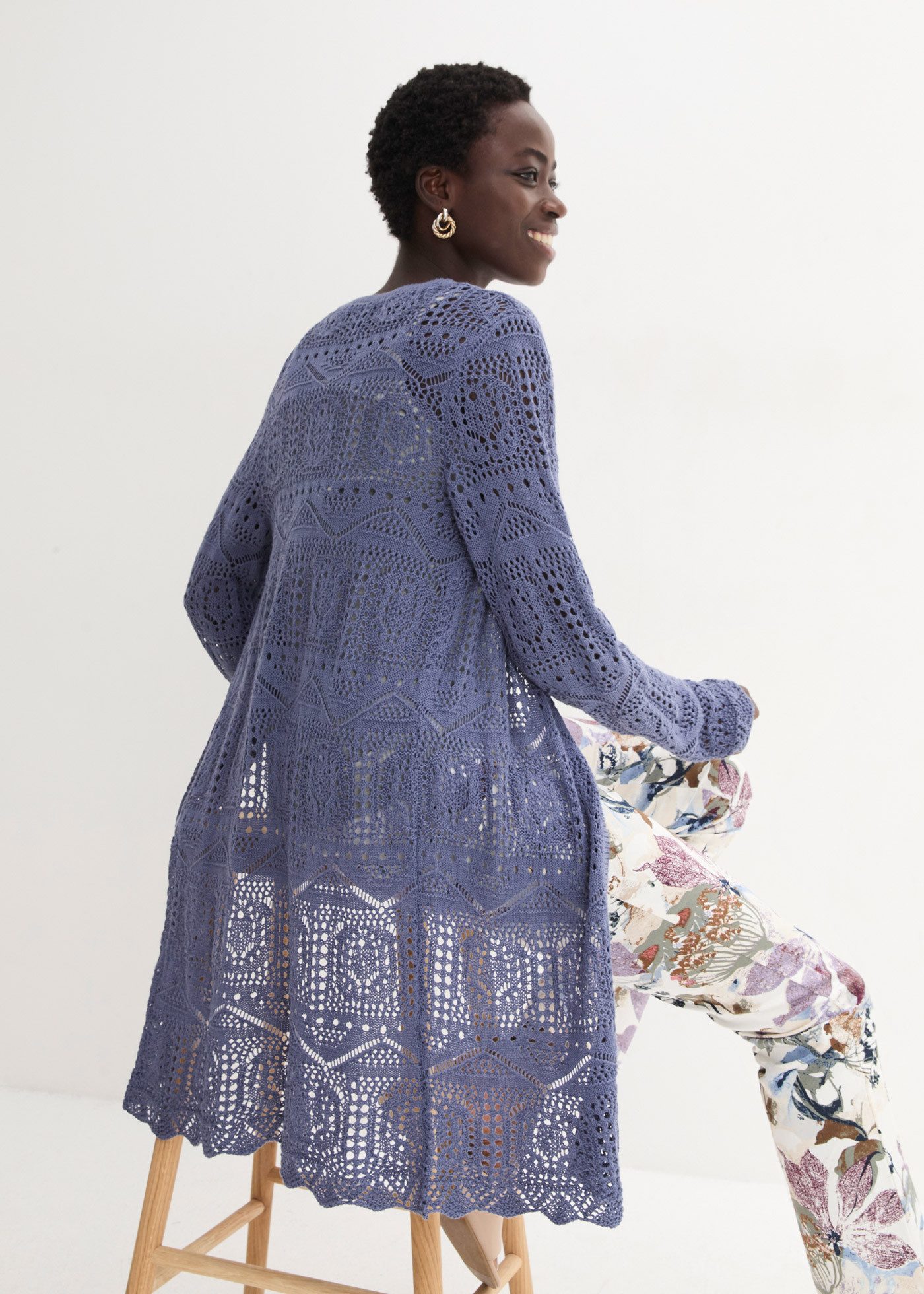 bonprix Longstrickjacke (1-tlg) lockere und offene Passform, mit femininem günstig online kaufen