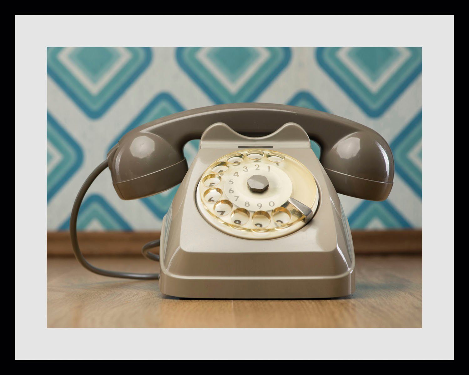 queence Bild Call me later, Technik, historische Ereignisse (1 St), HD Premium Poster-Druck inkl. Holzrahmen