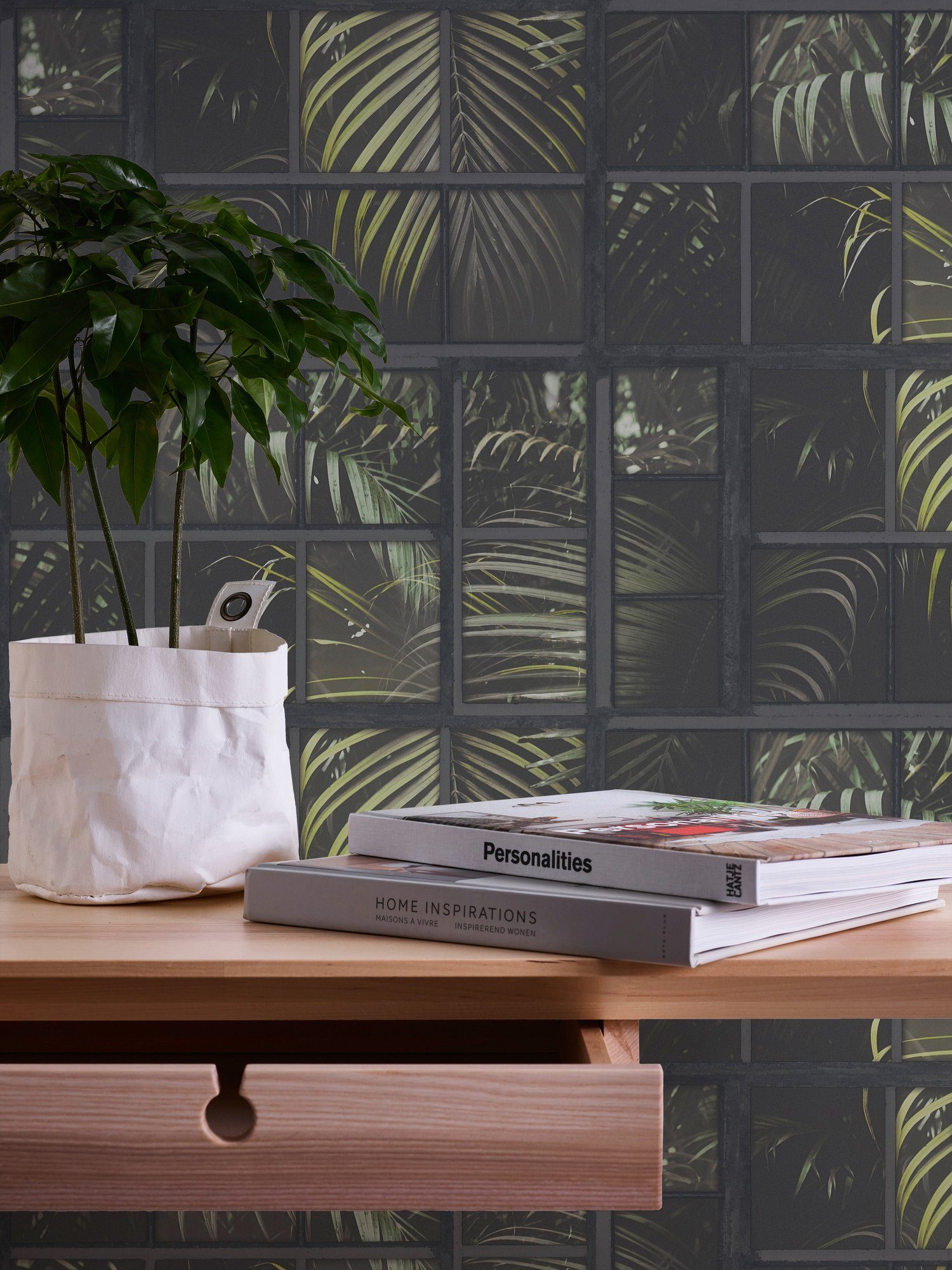 Palmen Dschungeltapete Industrial, schwarz/graugrün floral, Vliestapete botanisch, walls A.S. living Création Tapete
