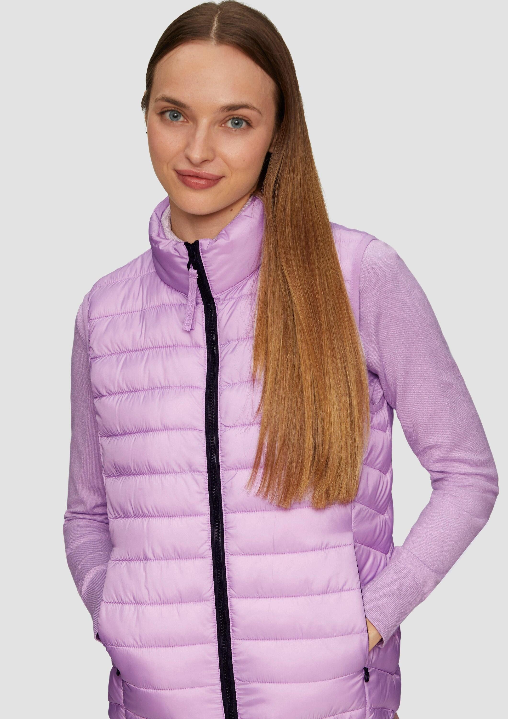 s.Oliver Outdoorjacke Outdoor-Weste Leichte Weste mit Steppung und Stehkragen – Bild 4 von 5
