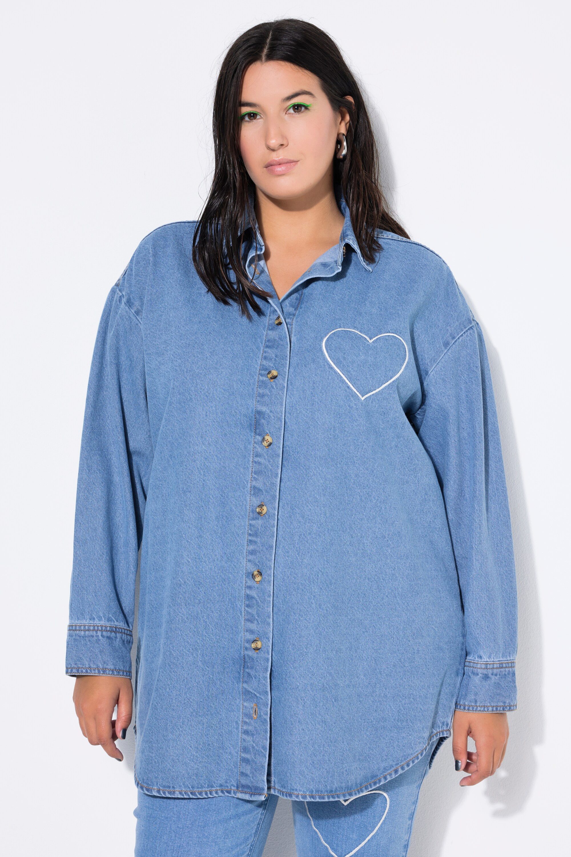 Hemdbluse Jeanshemd oversized Heart-Stickerei