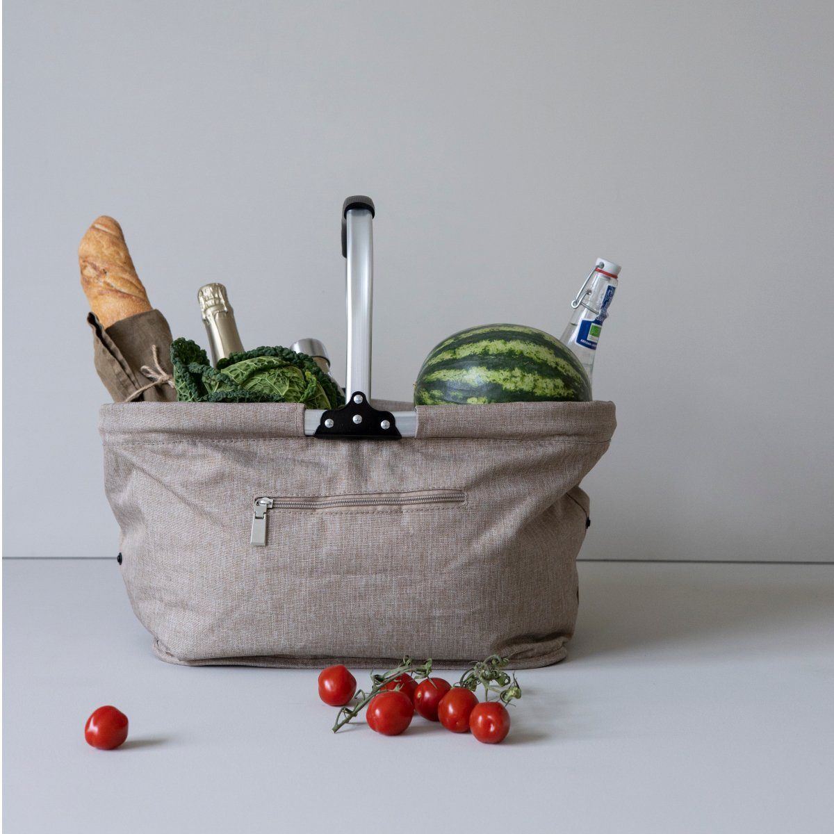 sagaform Tragetasche Picknickkorb Kühlfunktion - Farbwahl, Höhe offen und mit Henkel 43 cm, zusammengeklappt ca. 29x24x10cm