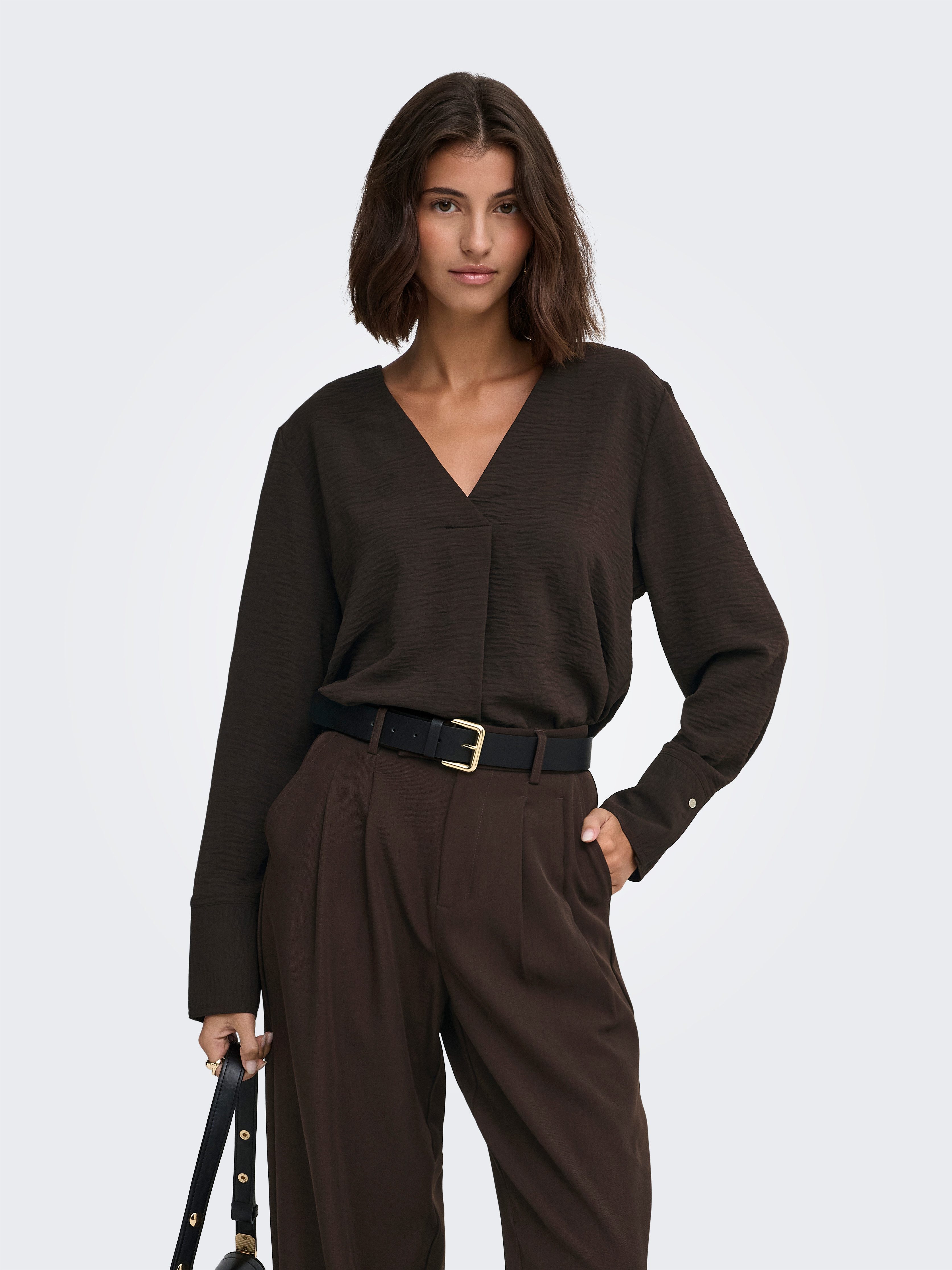 JDY Langarmbluse JDYLION L/S V-NECK TOP WVN Polyester, regular fit