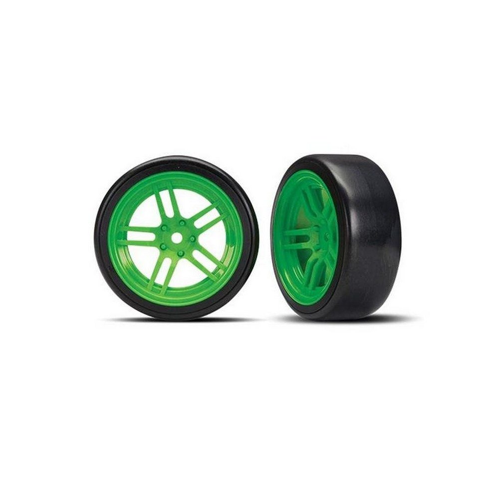 Modellbausatz 8376G Reifen auf Felgen verklebt Split-Spoke Felge grün vorn