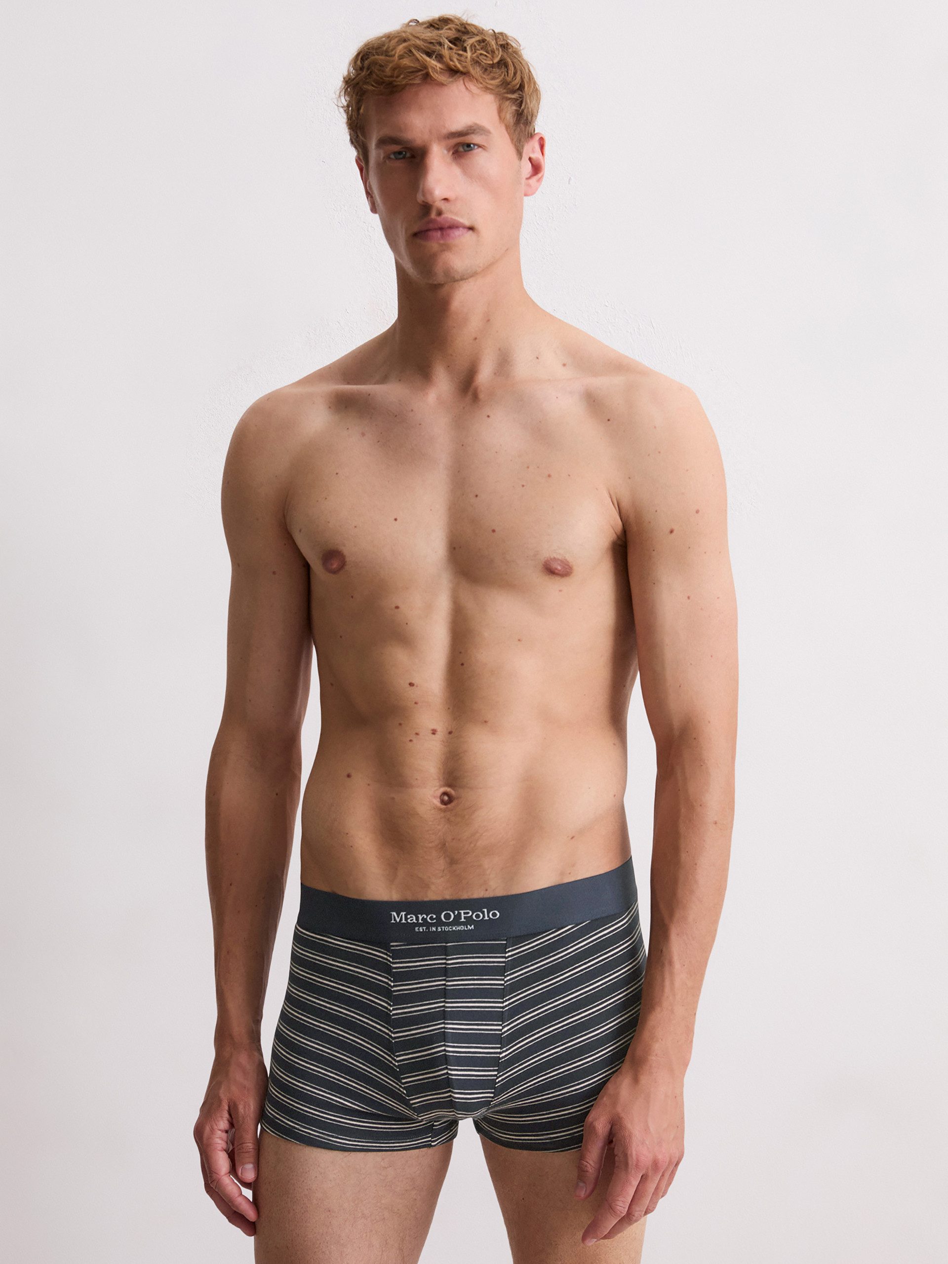 Retro Pants Trunk Essentials
