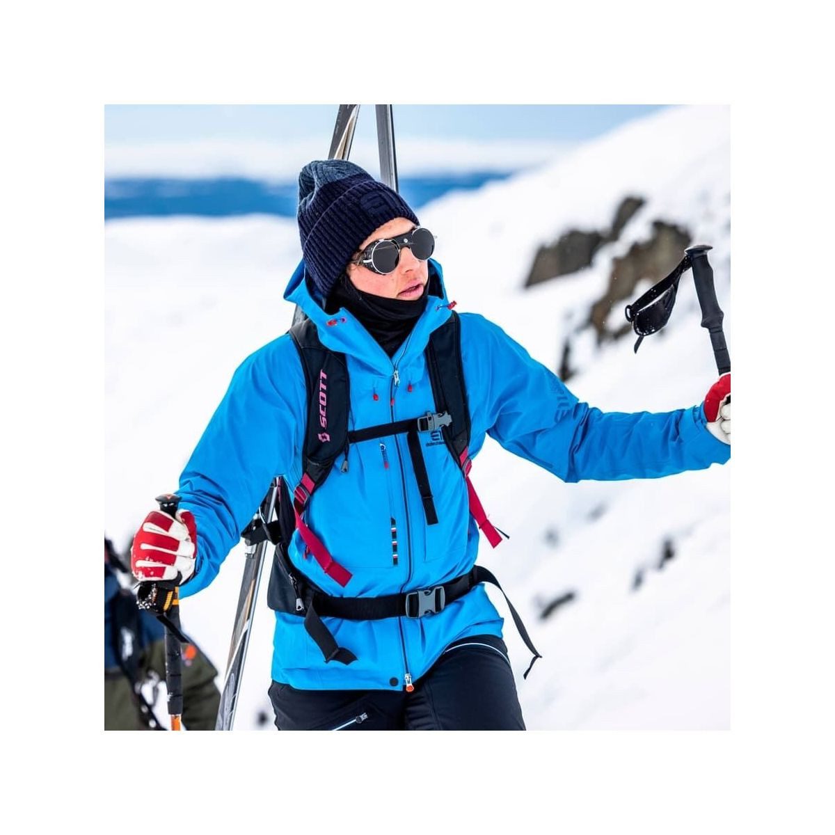 Elevenate Skijacke Women Free Tour Shell Jacket Leichte, wasserdichte Skitourenjacke mit verstellbarer Kapuze und
