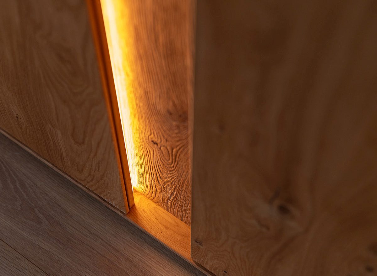 Katmandu Highboard Beleuchteter Wohnzimmerschrank Collodi auch EIche