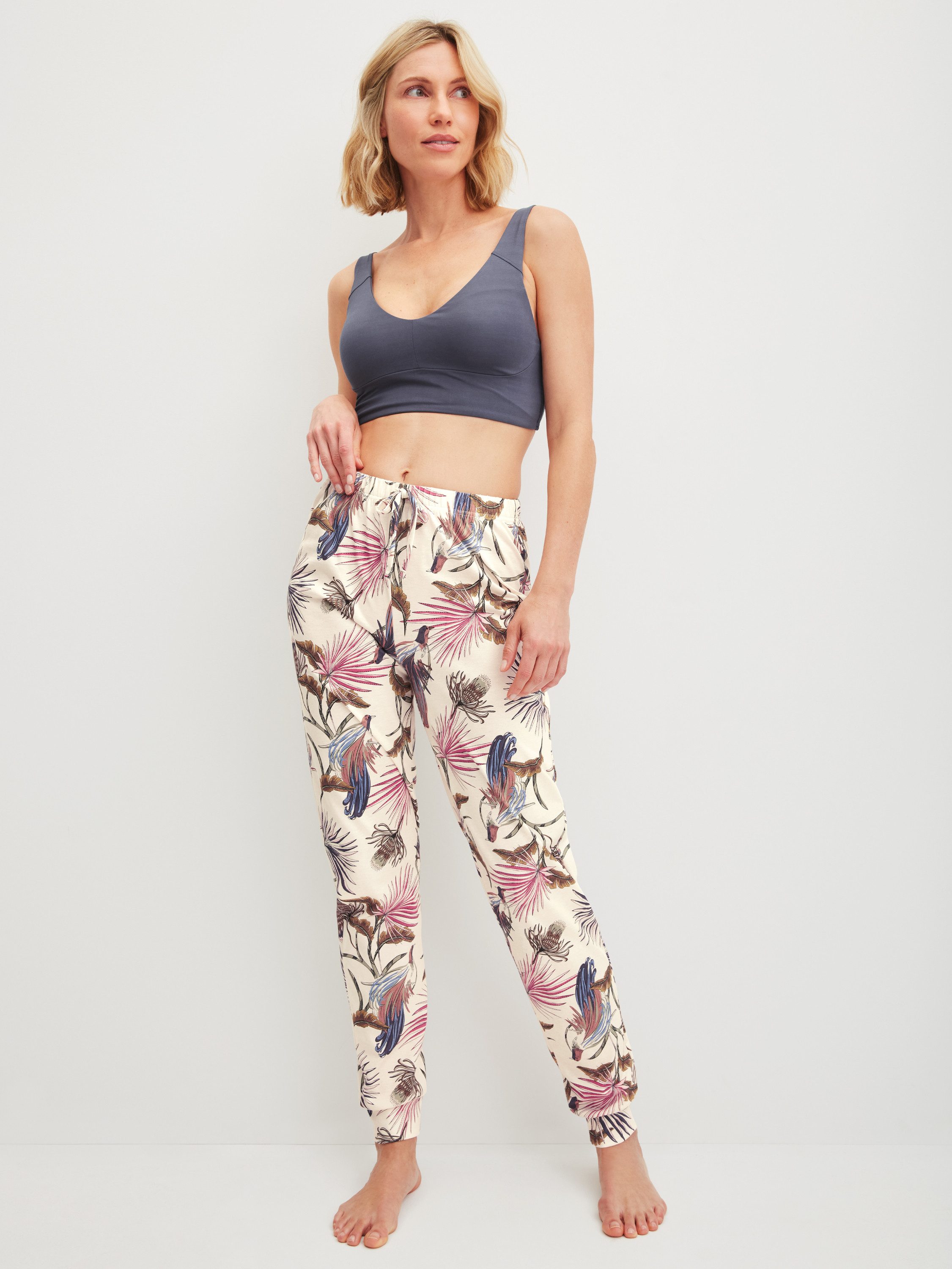CALIDA Pyjamahose Favourites Arts Damen (1-tlg) weiche Baumwollqualität und Komfortbund – Bild 4 von 5