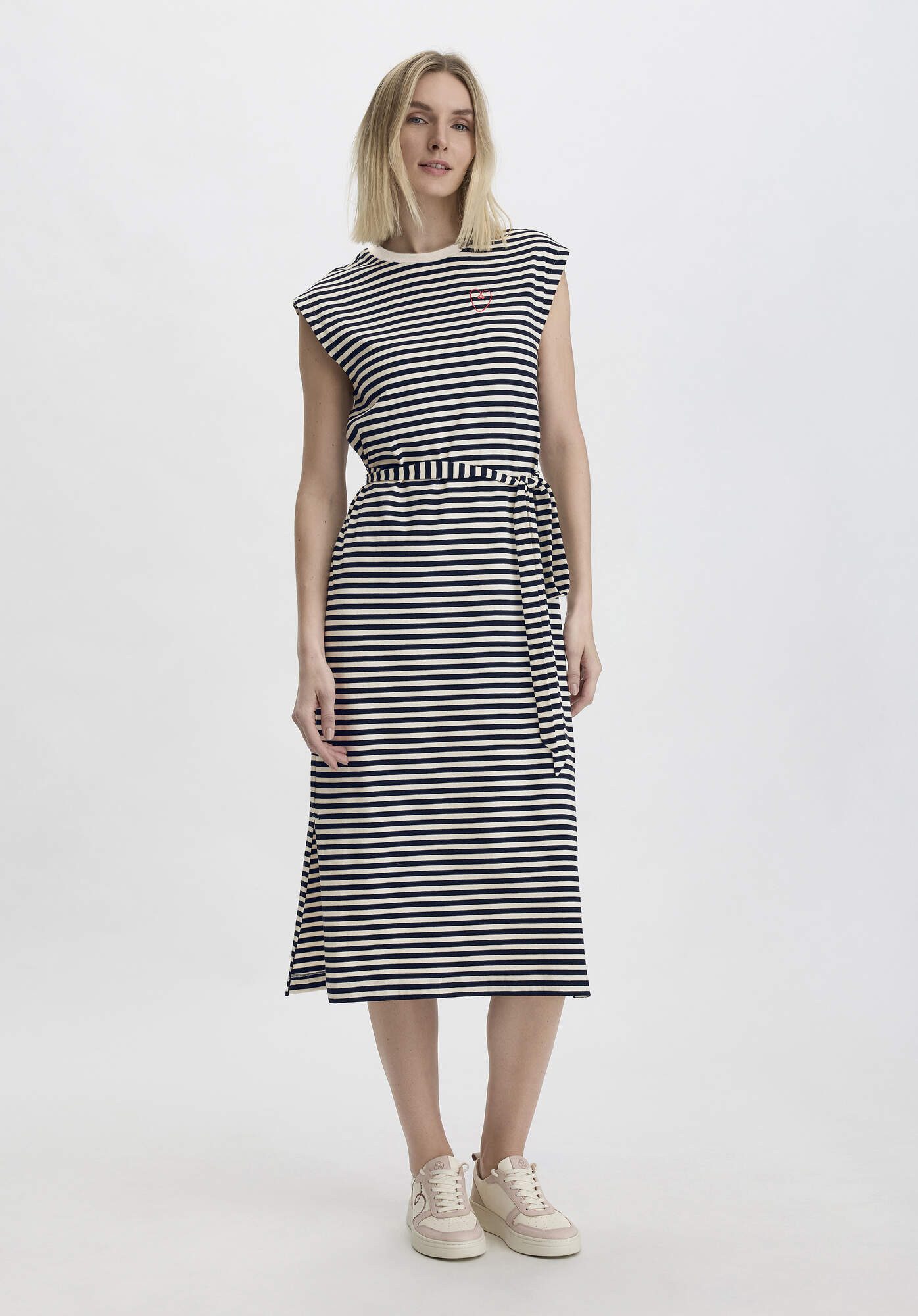 Hessnatur Jerseykleid aus reiner Bio-Baumwolle (1-tlg) günstig online kaufen