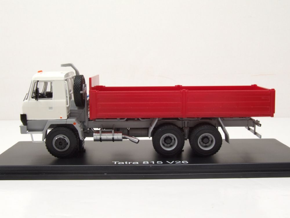 Premium ClassiXXs Modellauto Tatra 815 V26 weiß, Maßstab 1:43