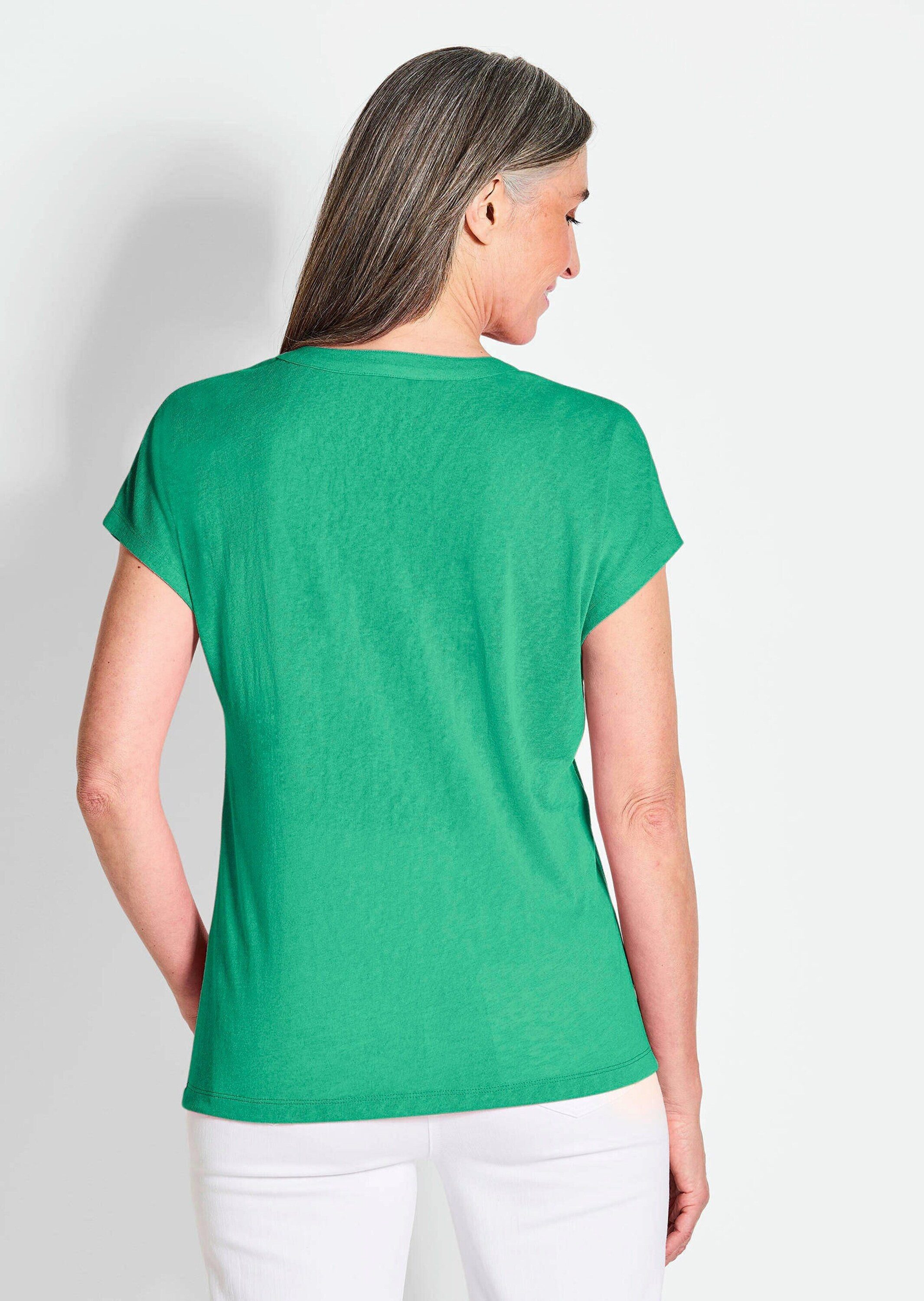 GOLDNER T-Shirt Luftiges Basicshirt mit V-Ausschnitt Strukturierter Jersey, V-Ausschnitt, Basic-Länge, Kurzarm