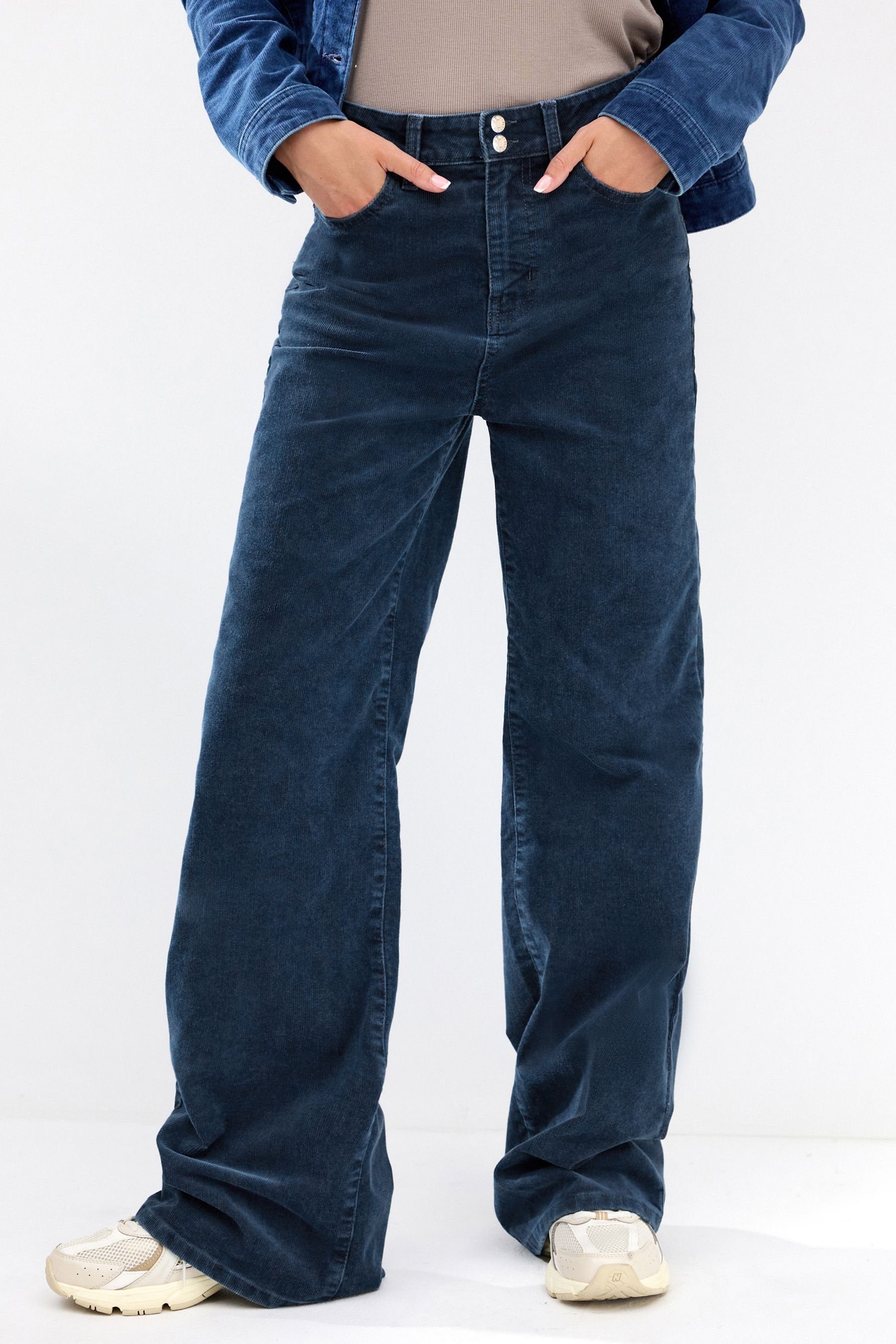 Next Weite Jeans Cord-Jeans mit weitem Beinschnitt (1-tlg)
