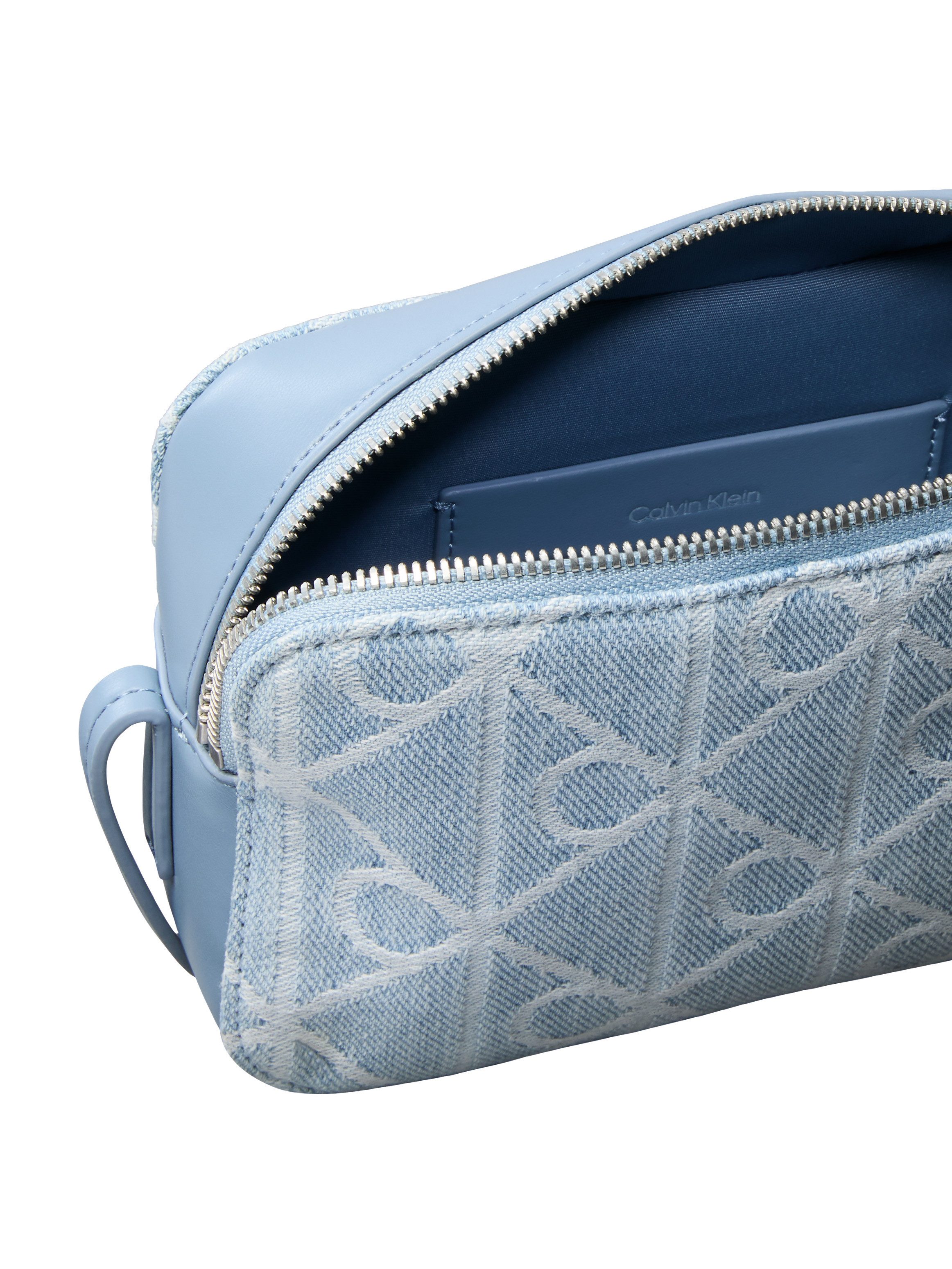 Calvin Klein Mini Bag EMBLEM AOP DENIM CAMERA BAG, kleine Umhängetasche, Tragetasche mit CK-allover-Muster