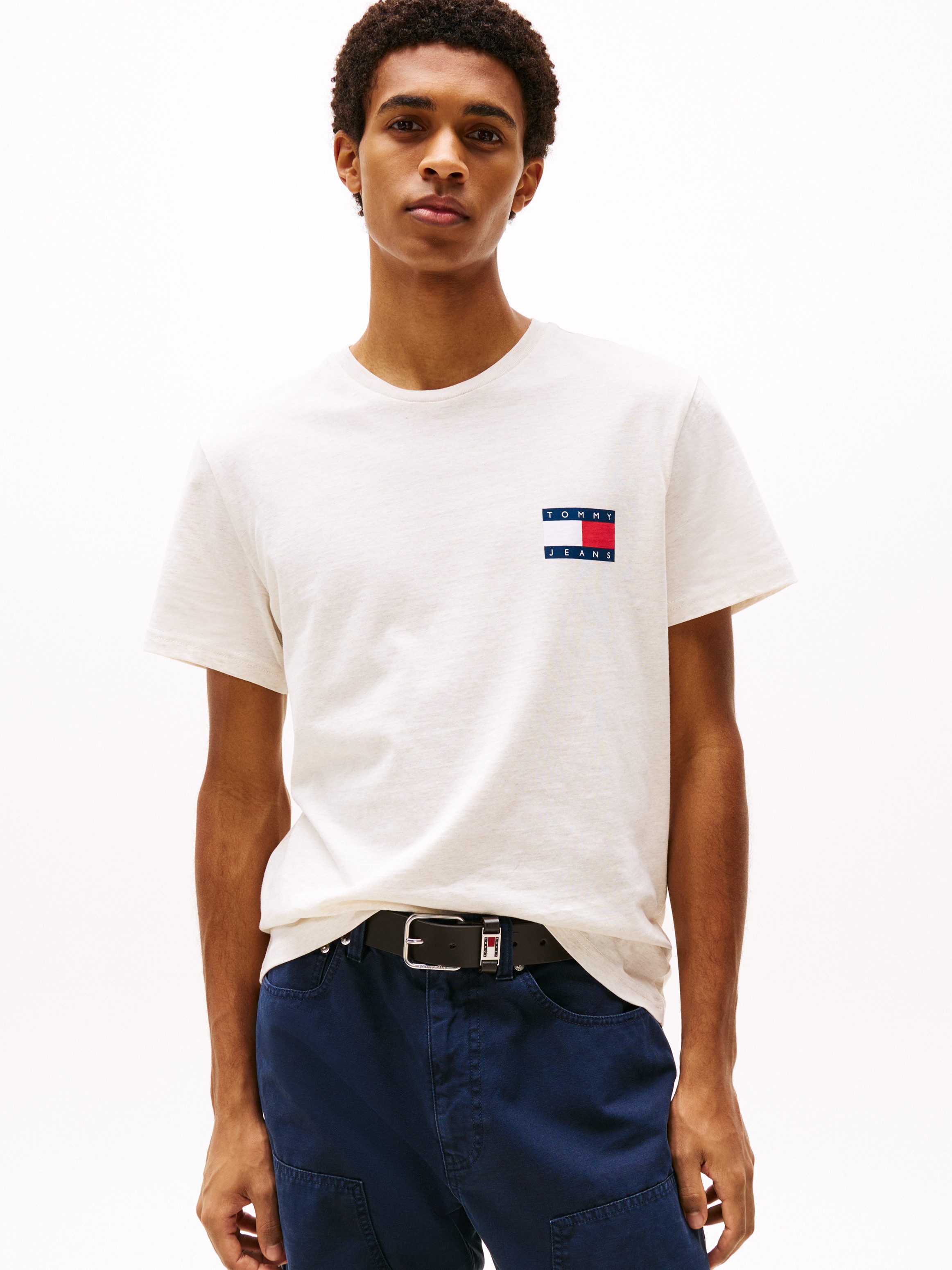 Tommy Jeans T-Shirt TJM SLIM ESSENTIAL FLAG TEE EXT Mit Rundhalsausschnitt günstig online kaufen
