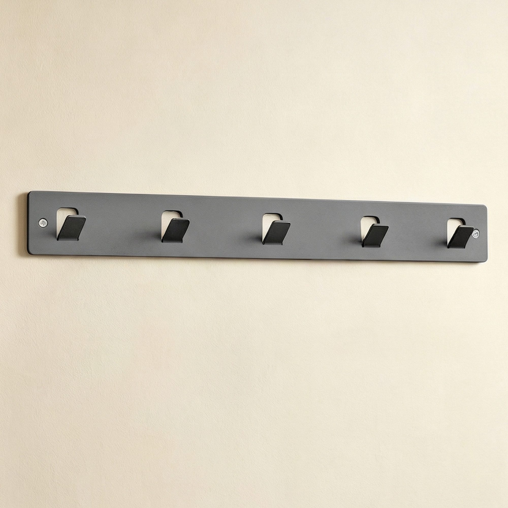 Mai & Mai Hakenleiste Wandgarderobe Wandhaken 5 Haken Kohlenstoffstahl Stalo-14, 45° Anti-Rutsch Haken,Kleben oder Bohren,Kohlenstoffstahl, rostfrei