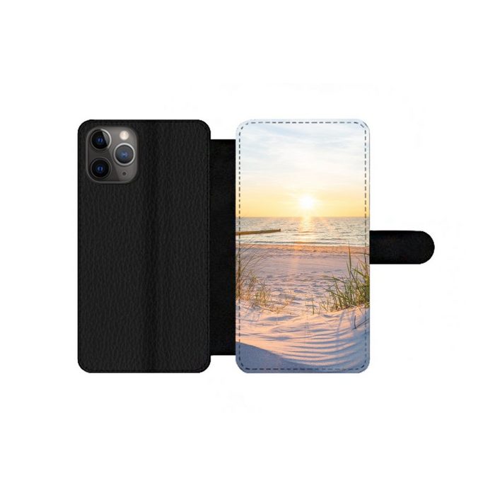 MuchoWow Handyhülle Strand - Sonne - Düne - Gras - Sand - Horizont Handyhülle Telefonhülle Apple iPhone 11 Pro