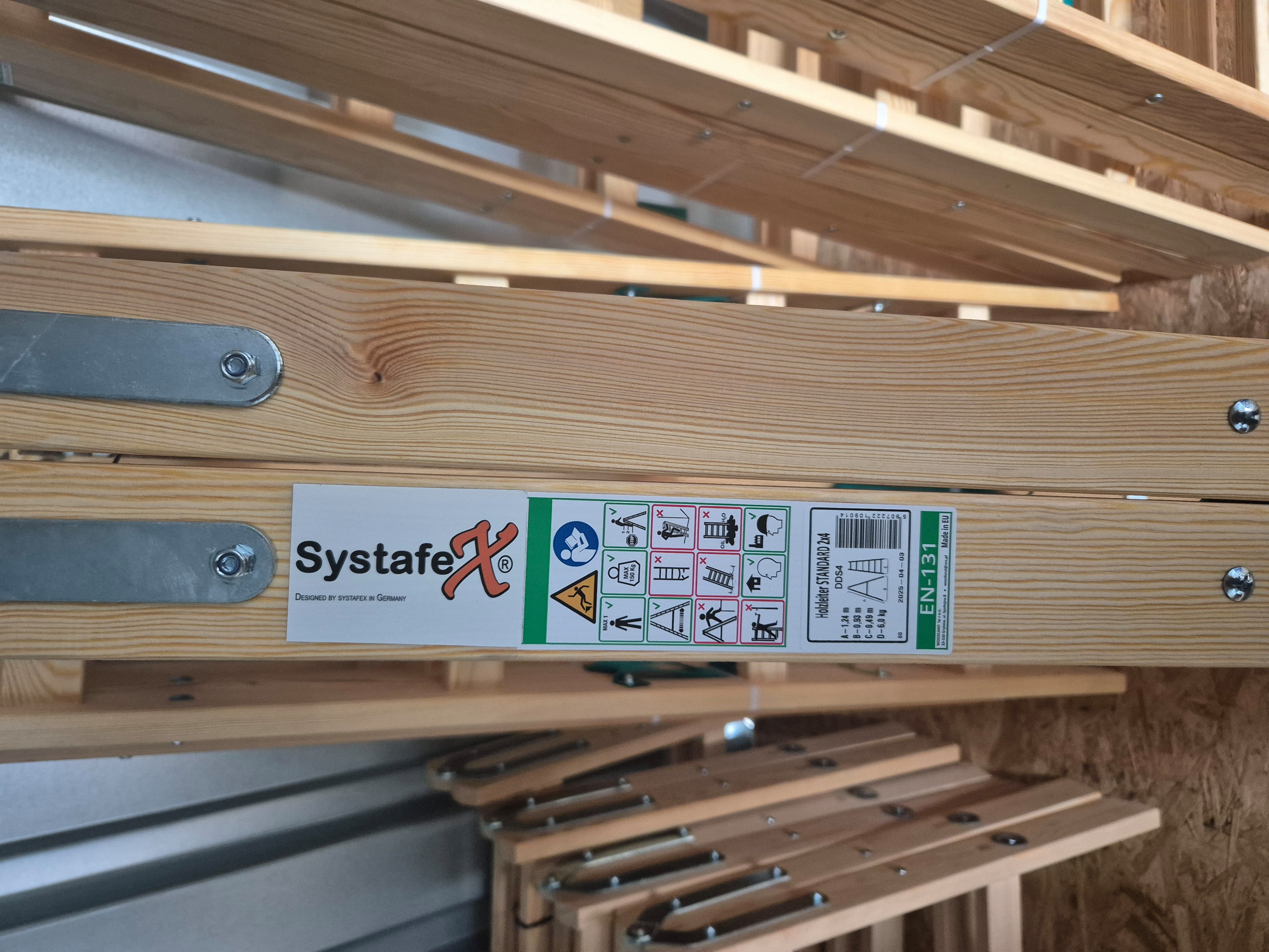 Systafex® Doppelleiter Leiter Doppelstufenleiter Stehleiter Holzleiter 2x 4 Stufen Höhe 1,25m (1-St), Haken und Sicherungsband – Bild 5 von 5
