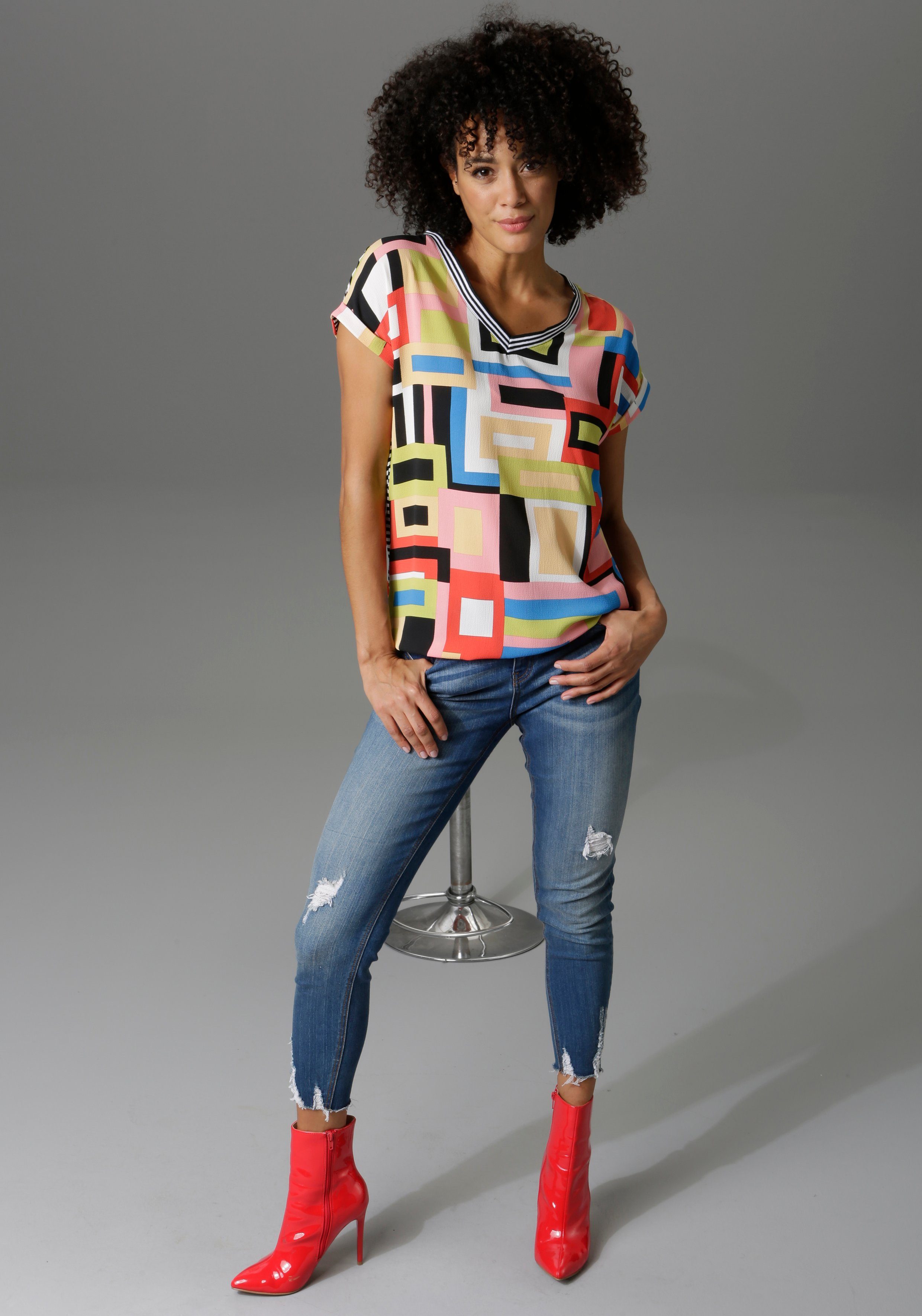 Aniston CASUAL T-Shirt im Material- und Mustermix – Bild 4 von 5
