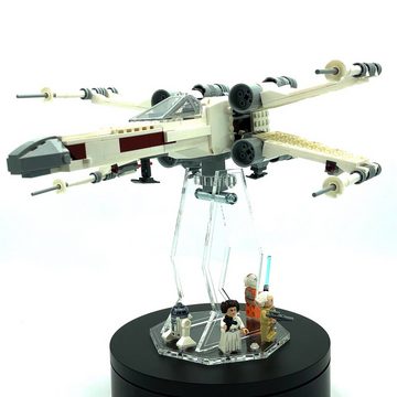 AREA17 Standfuß Acryl Display Stand für LEGO 75301 Luke Skywalker's X-Wing Fighter - 3 Größen wählbar - Acryl Standfuß - Ausstellungsständer verschiedene Winkel und Positionen einstellbar., Passend für alle LEGO 75301 und alle Modelle bei denen an der Unterseite Platz für eine der mitgelieferten Noppenplatten ist.