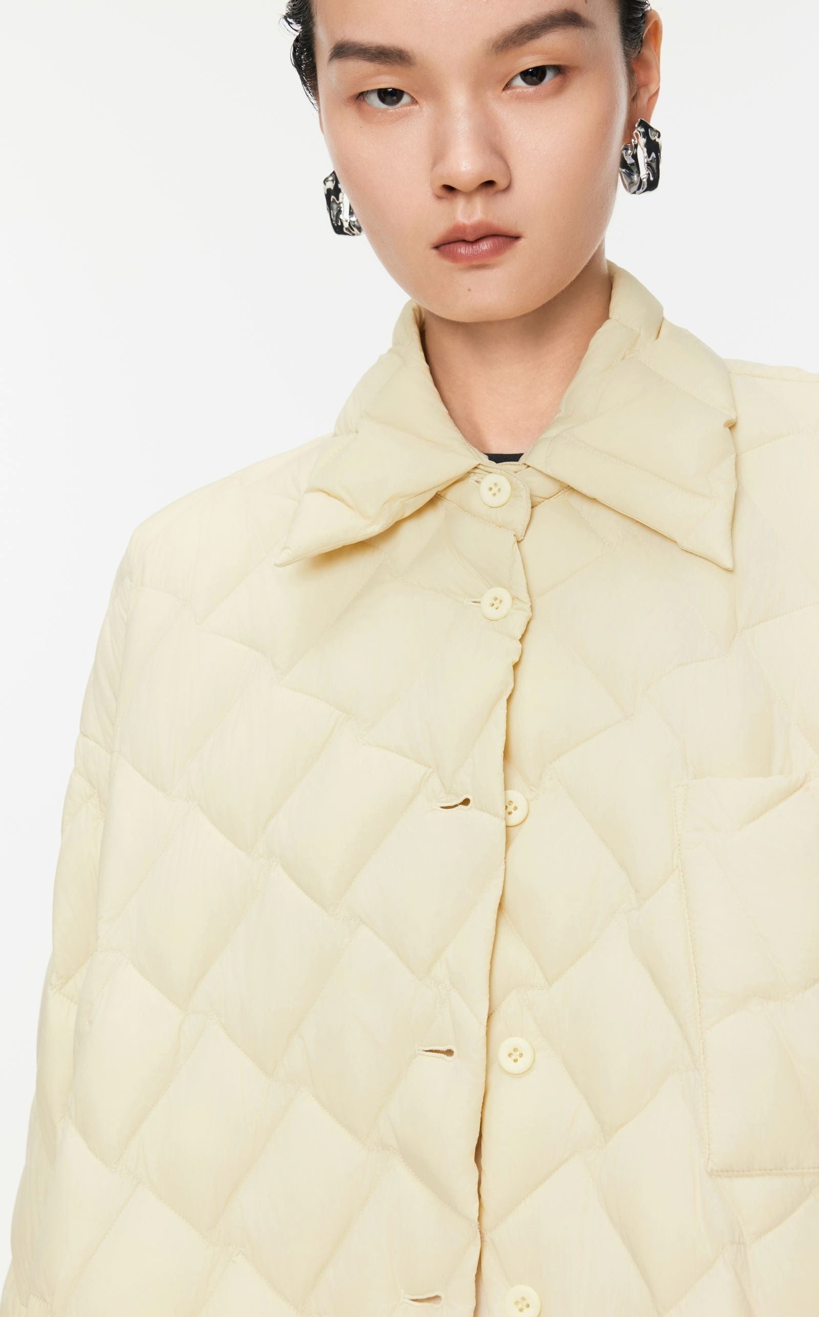 JNBY Daunenjacke Oversize Cone shape Daunenjacke Übergang mit Kachelsteppung