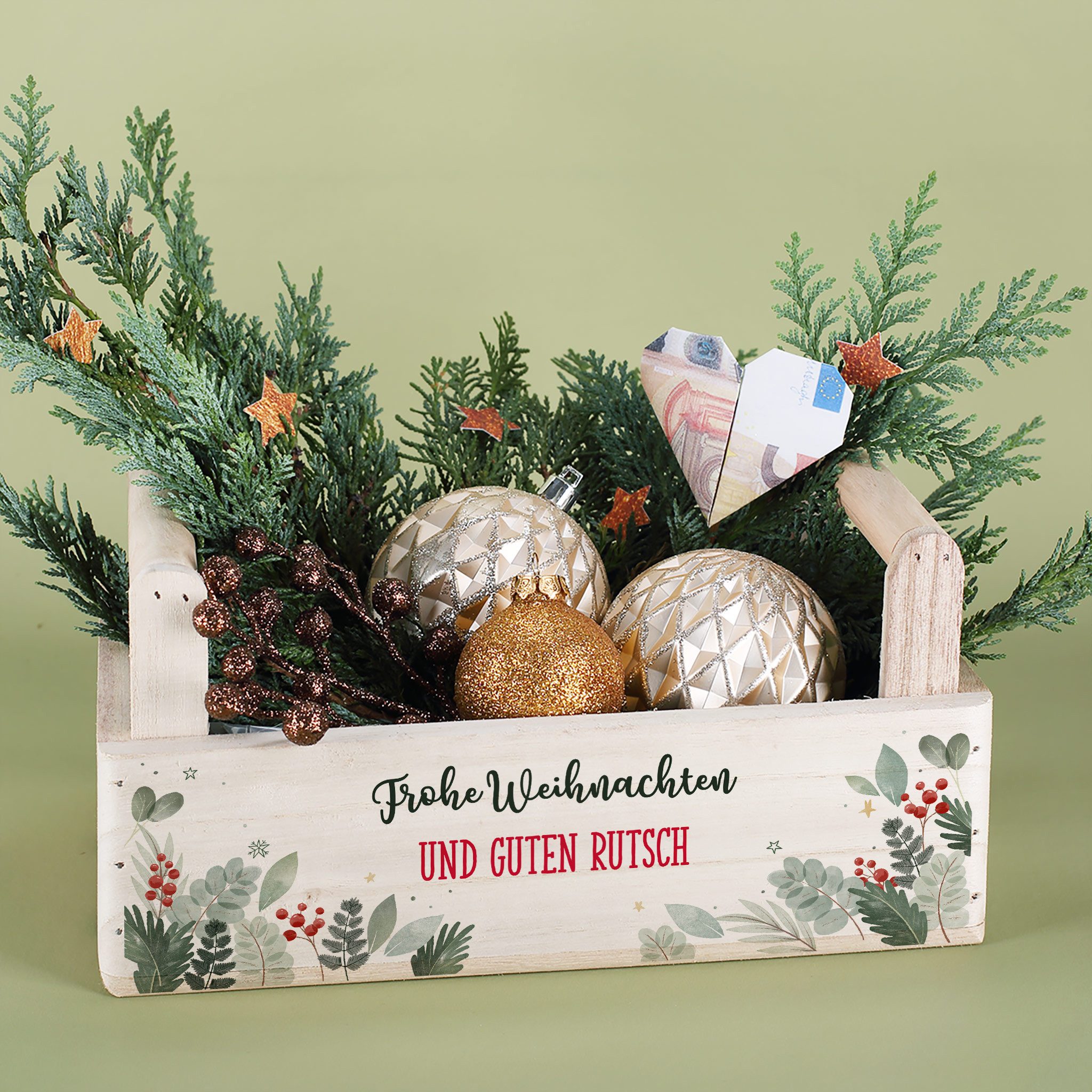 Herz & Heim Geschenkbox zu Weihnachten oder Nikolaus - Holzkorb für Weihnachtsgeschenke, mit Holzgriffen