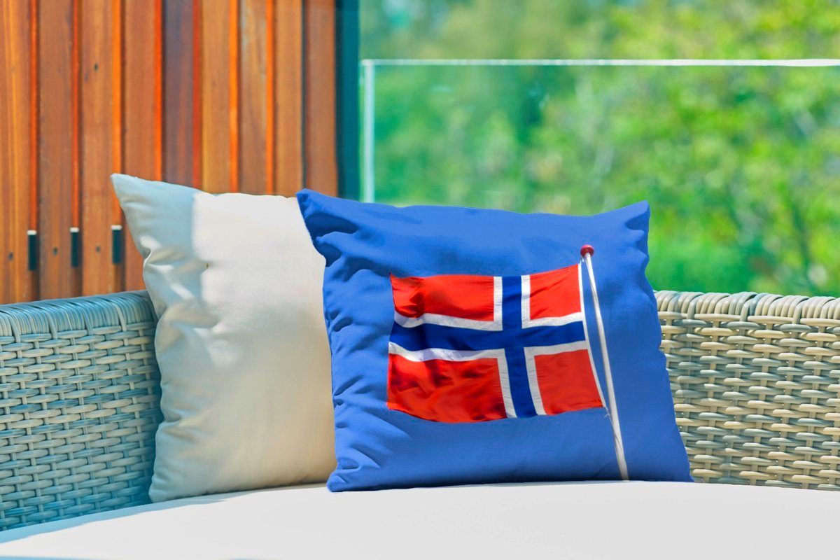 blauen Flagge Dekokissen MuchoWow Dekokissenbezug, Polyester, Kissenhülle am Himmel, Norwegische Outdoor-Dekorationskissen,