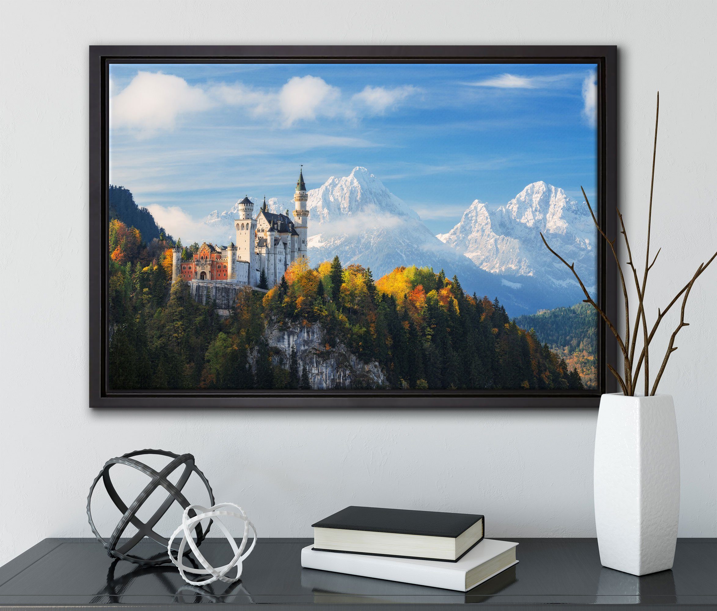 gefasst, Zackenaufhänger Leinwandbild (1 einem fertig Leinwandbild Neuschwanstein Schloss St), Pixxprint bespannt, Herbst, Schattenfugen-Bilderrahmen Wanddekoration inkl. in