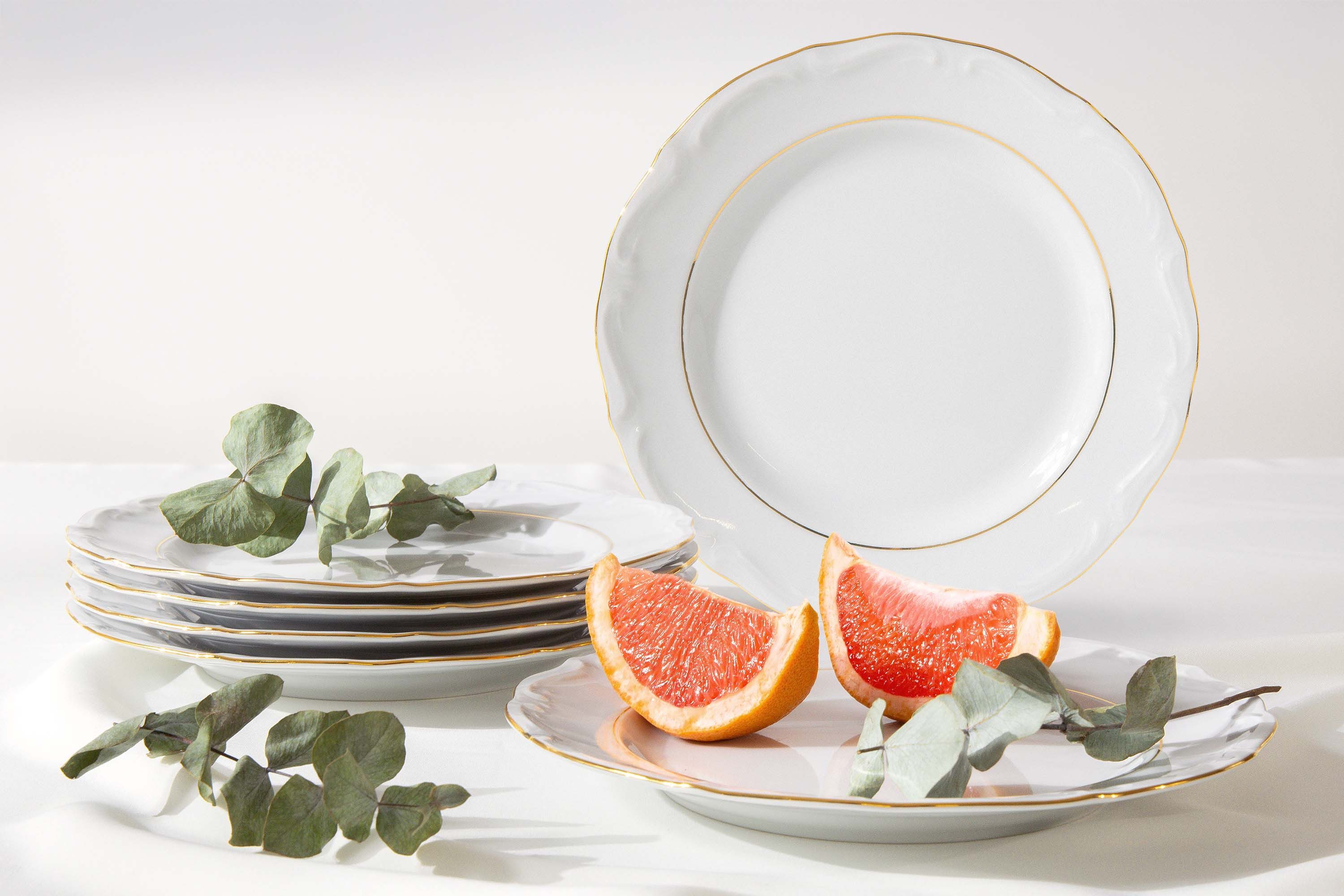 KONSIMO® Teller-Set CHODZIEZ MARIA TERESA Geschirrset, Hochwertiges Premium-Porzellan (6-tlg), 6 Personen, Porzellan, 6x Speiseteller, handgefertigt, Handdekoration in echtem Gold